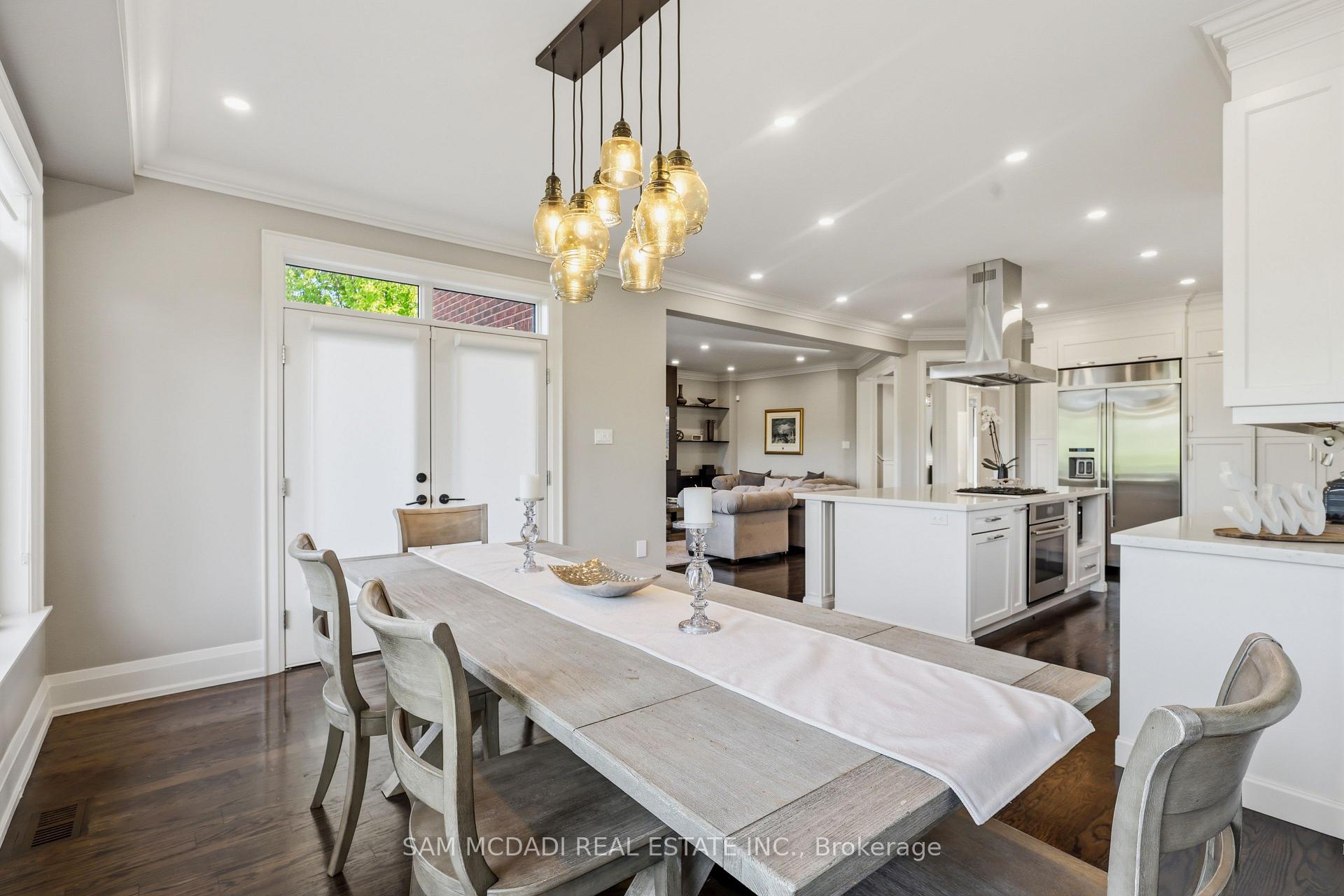 962 Fredonia Drive UPPER