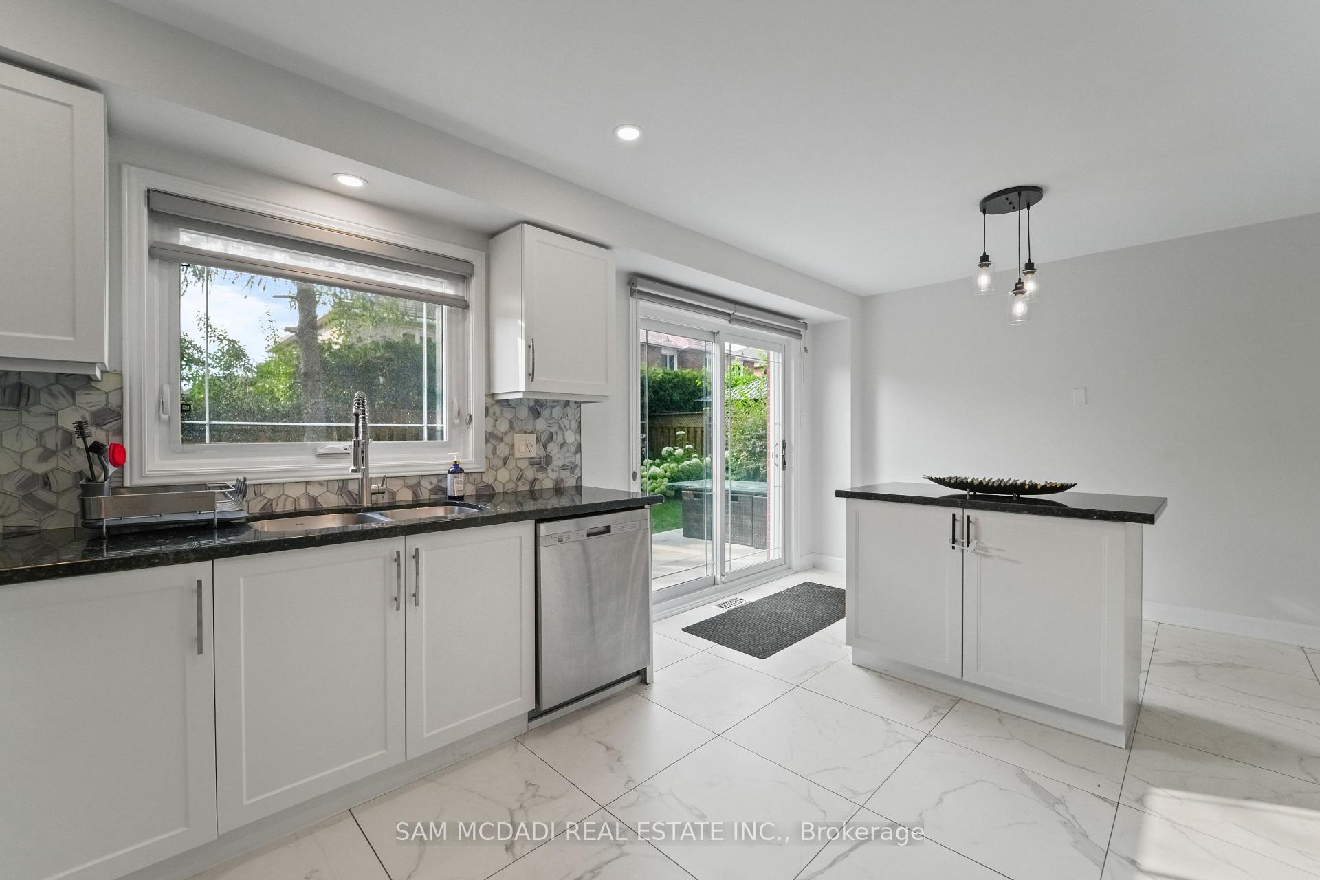 4778 Crystal Rose Drive