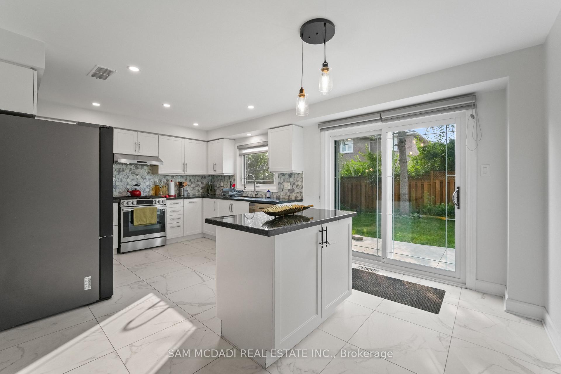 4778 Crystal Rose Drive