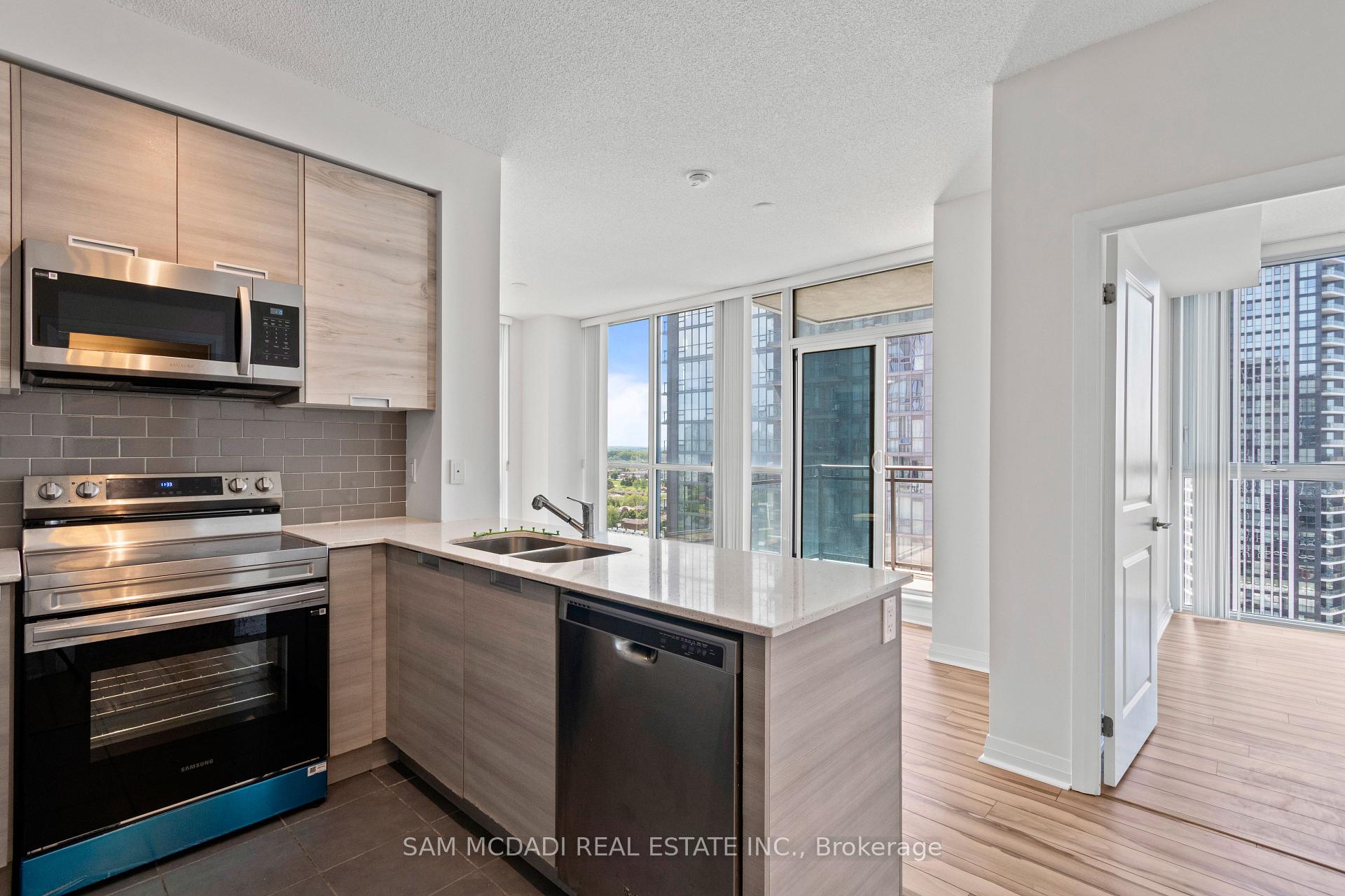 55 Eglinton Avenue W 1602