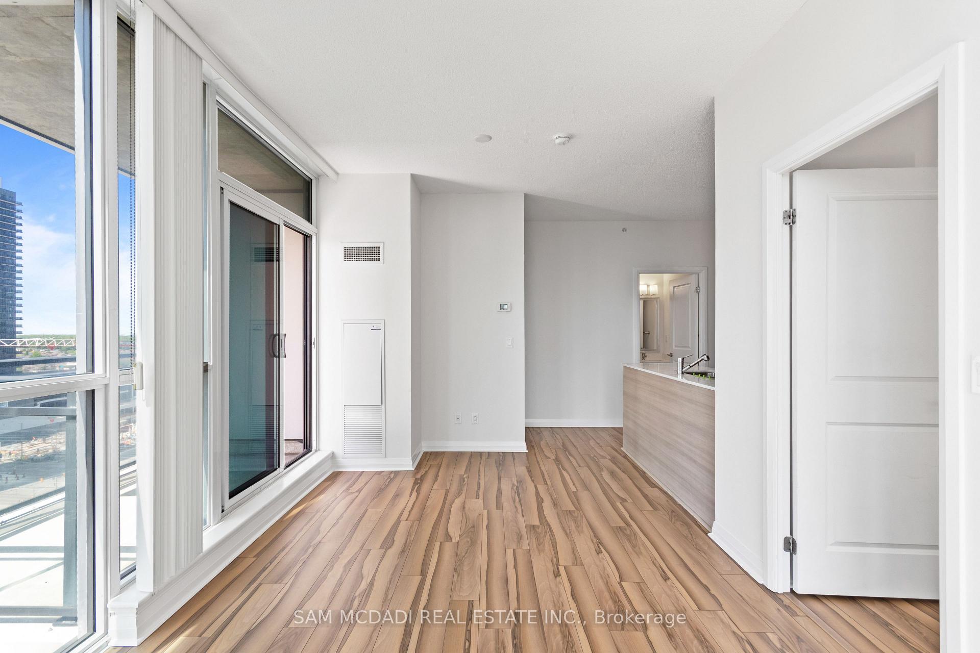 55 Eglinton Avenue W 1602