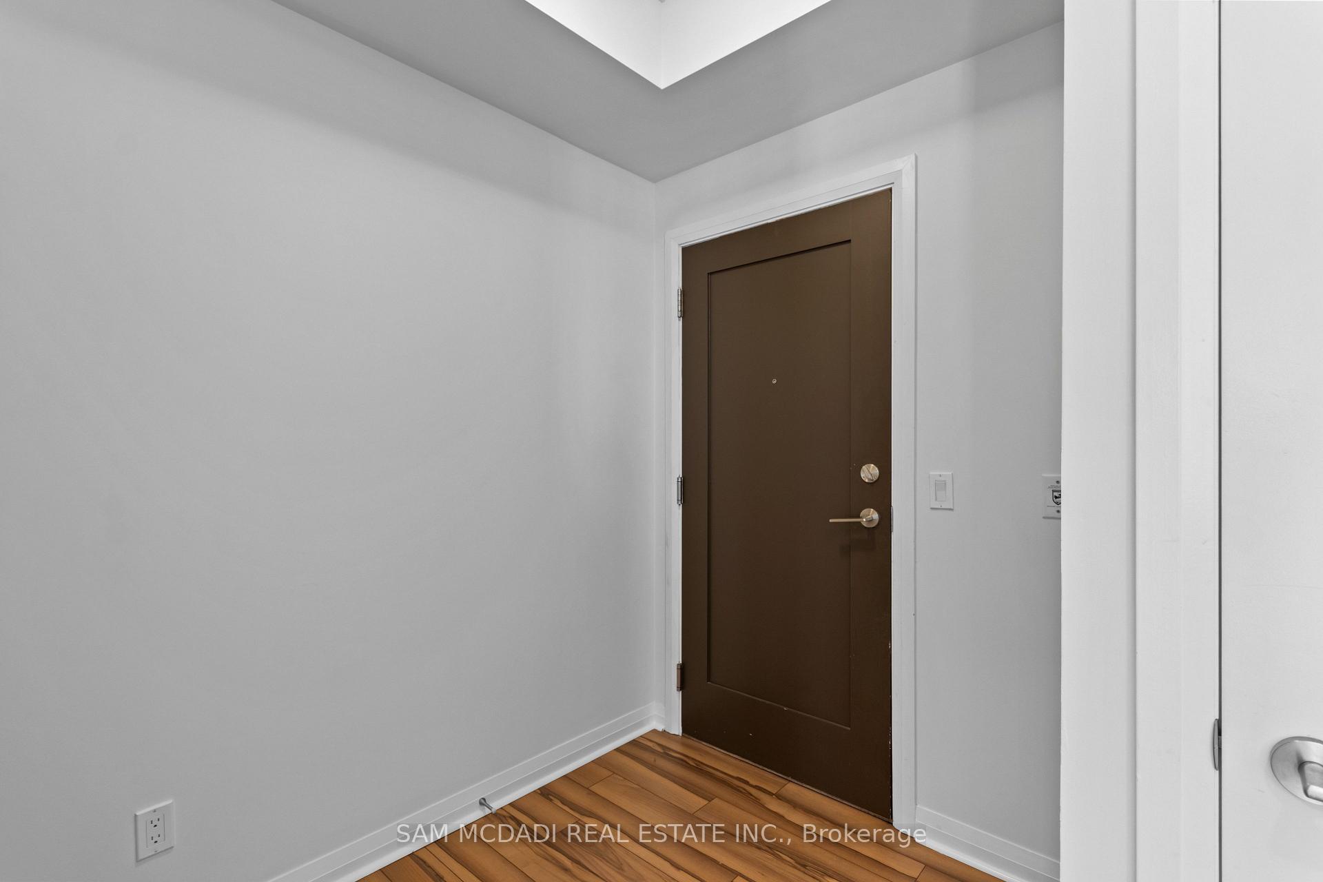 55 Eglinton Avenue W 1602