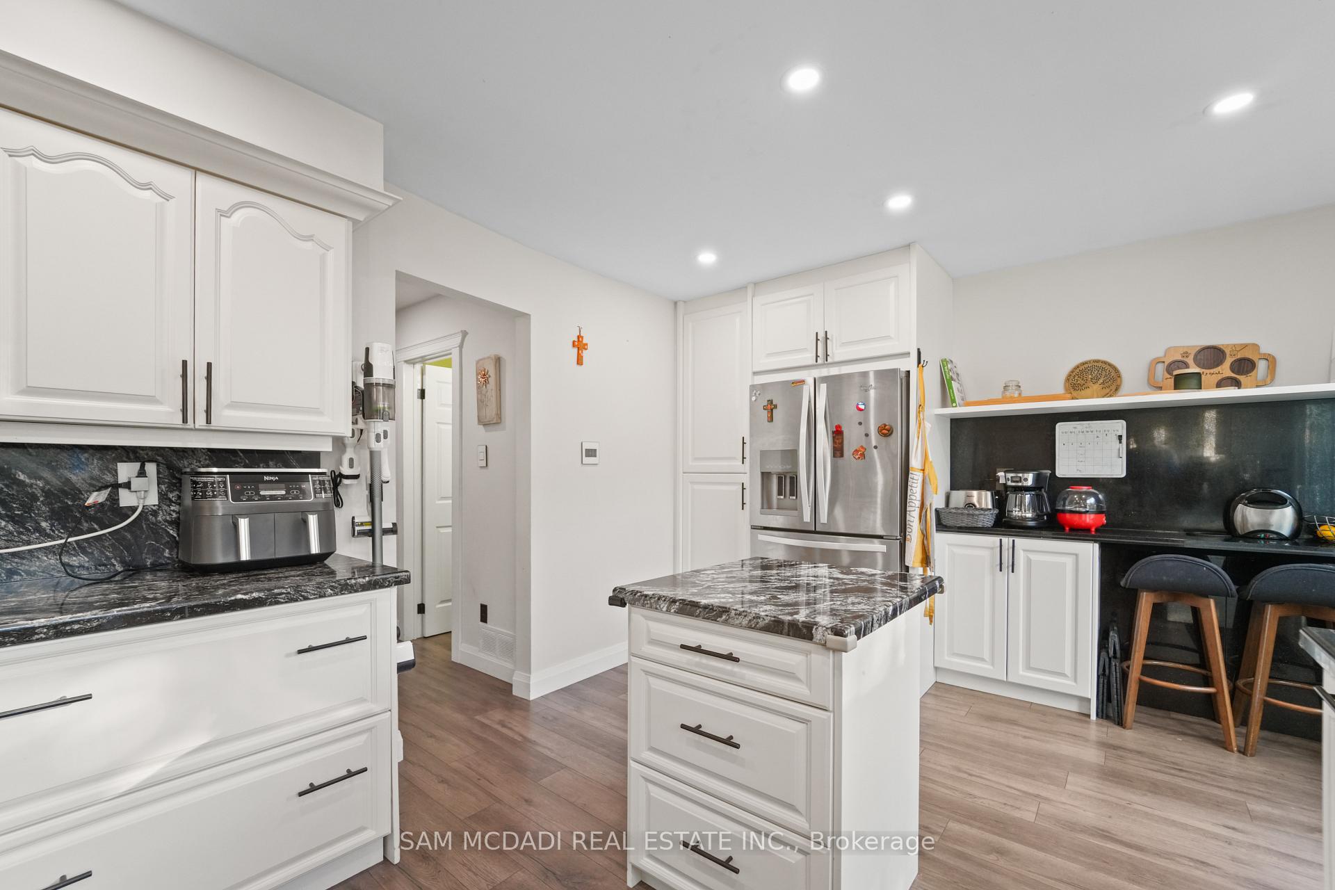 6251 Saltmarsh Court