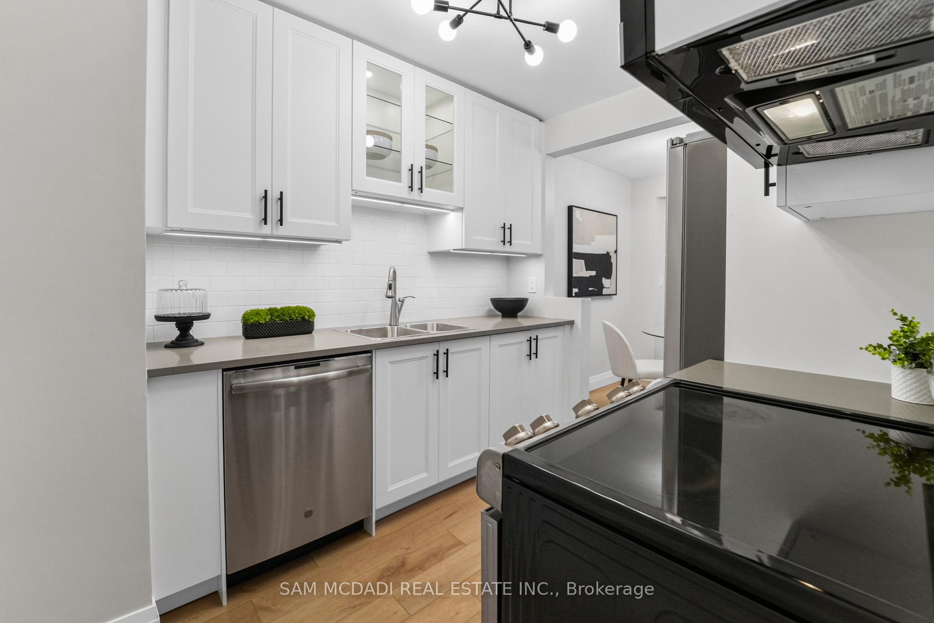 400 Mississauga Valley Boulevard Unit: 157