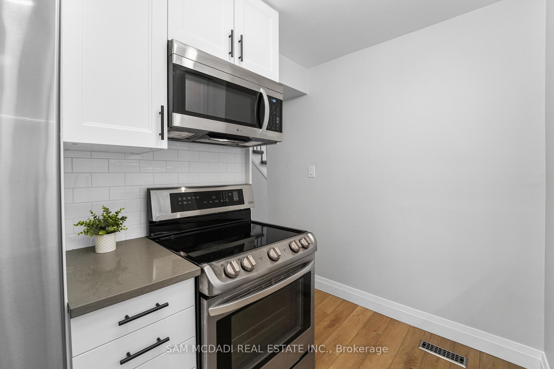 400 Mississauga Valley Boulevard Unit: 157
