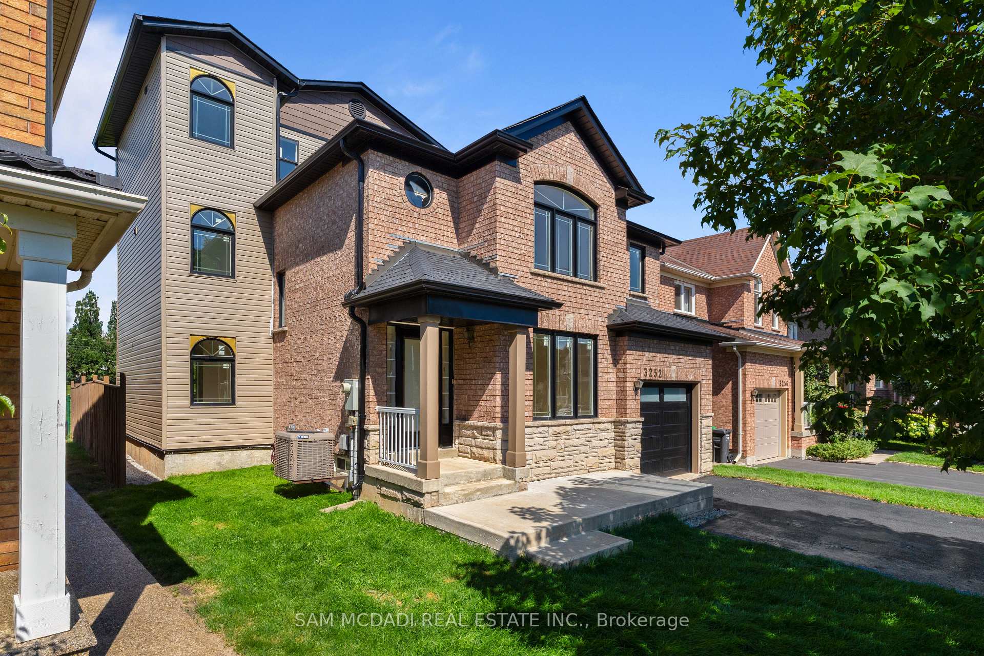 3252 Hunters Glen