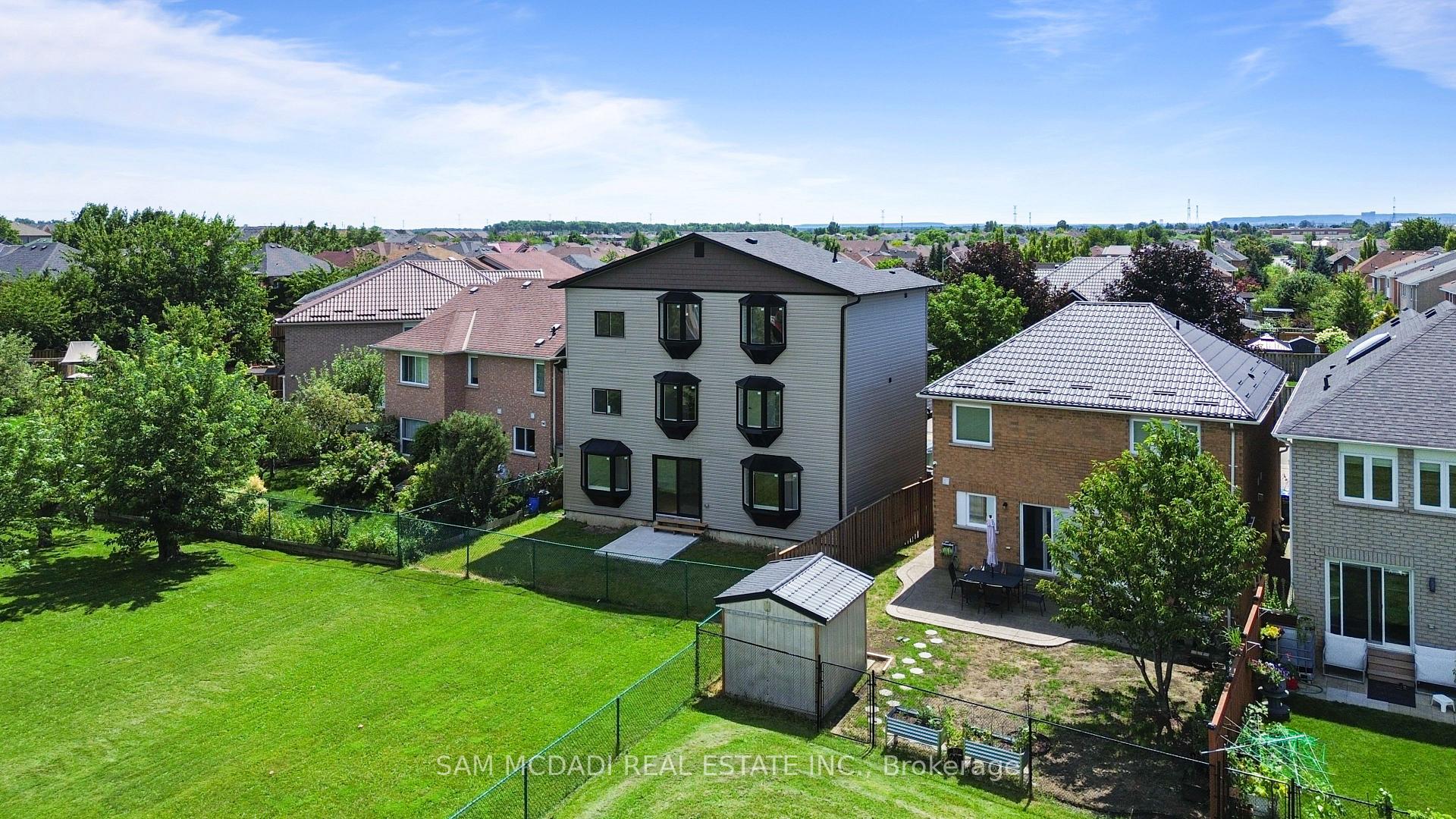 3252 Hunters Glen