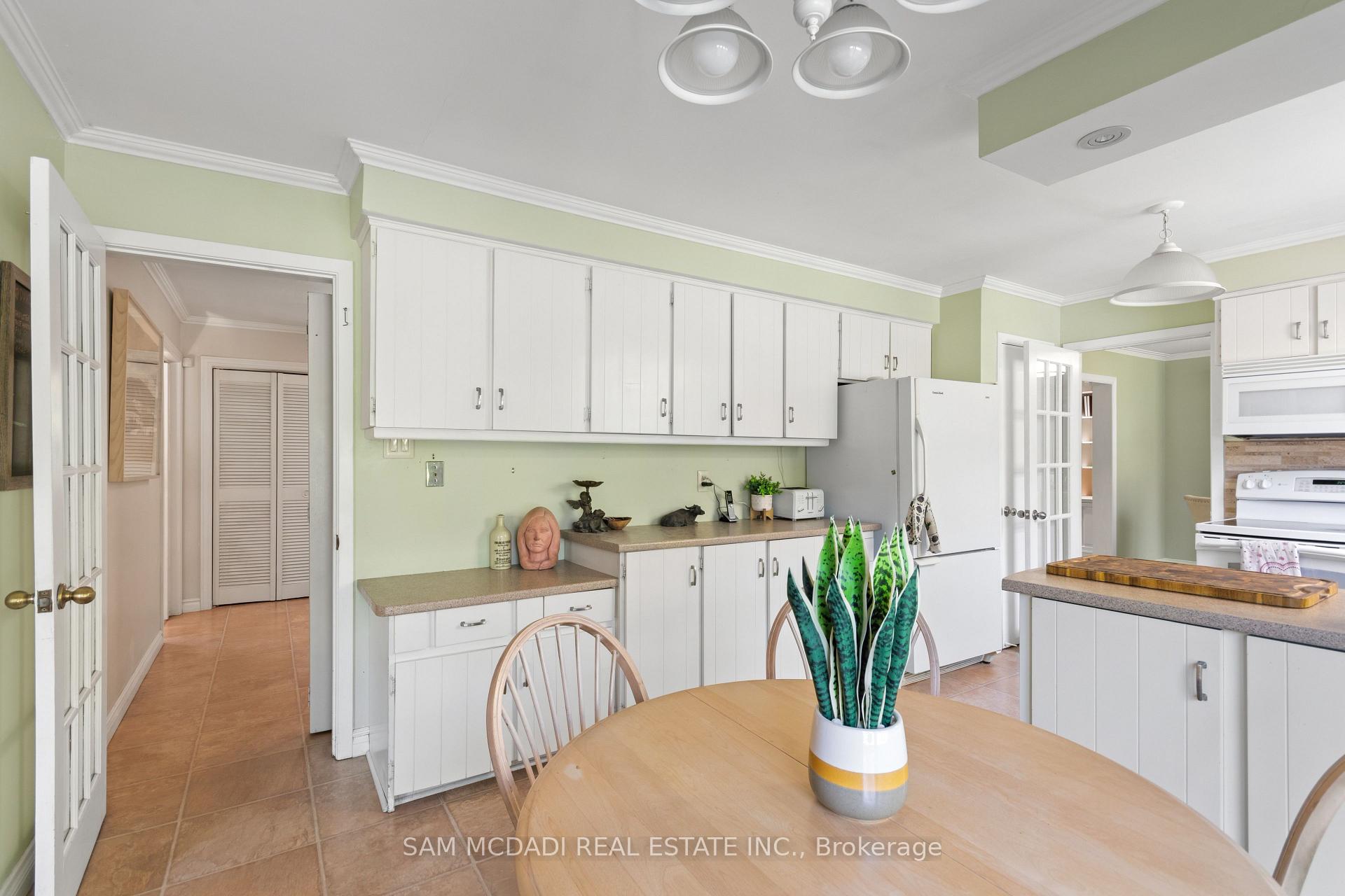 865 Meadow Wood Road