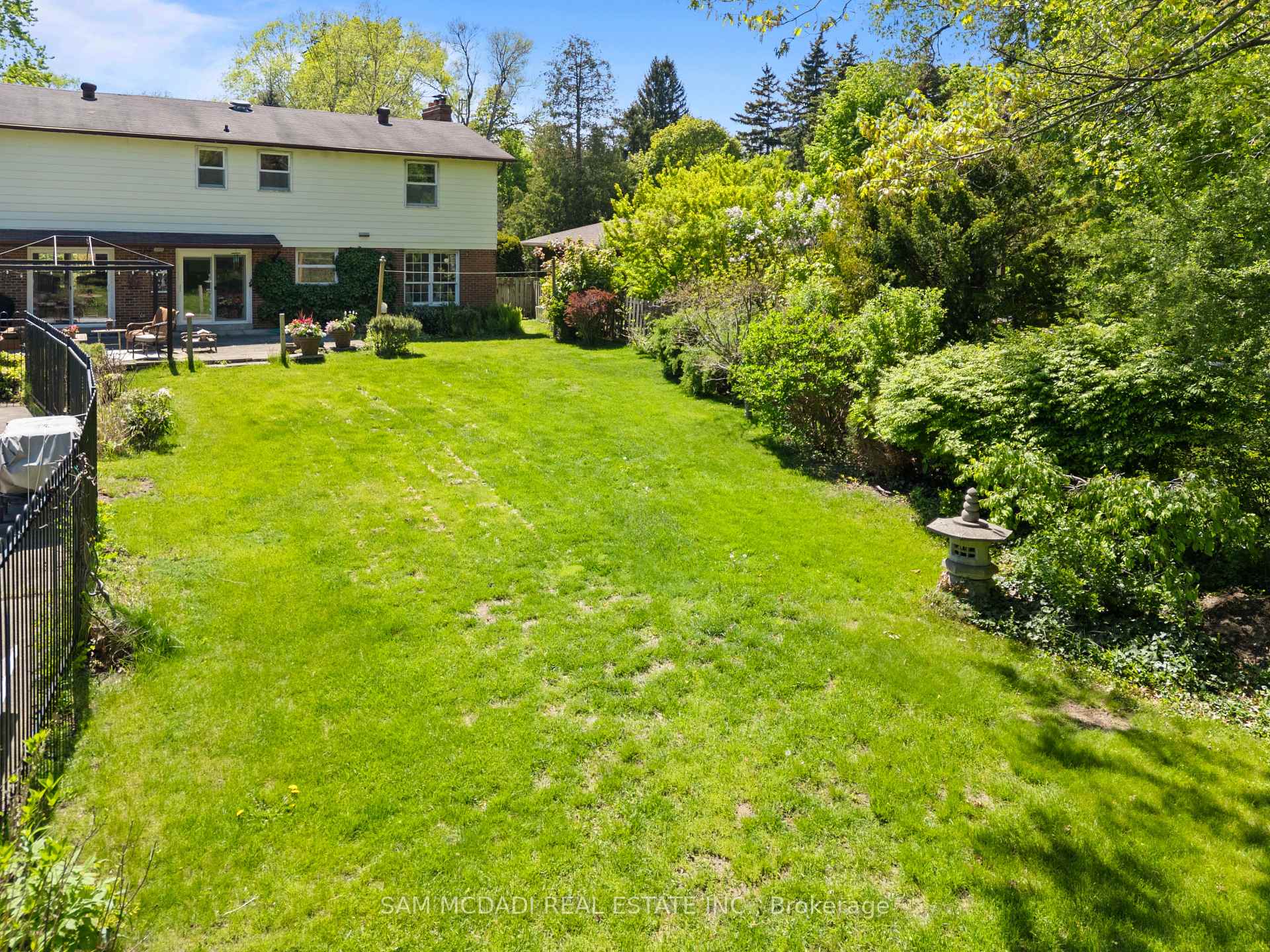 865 Meadow Wood Road