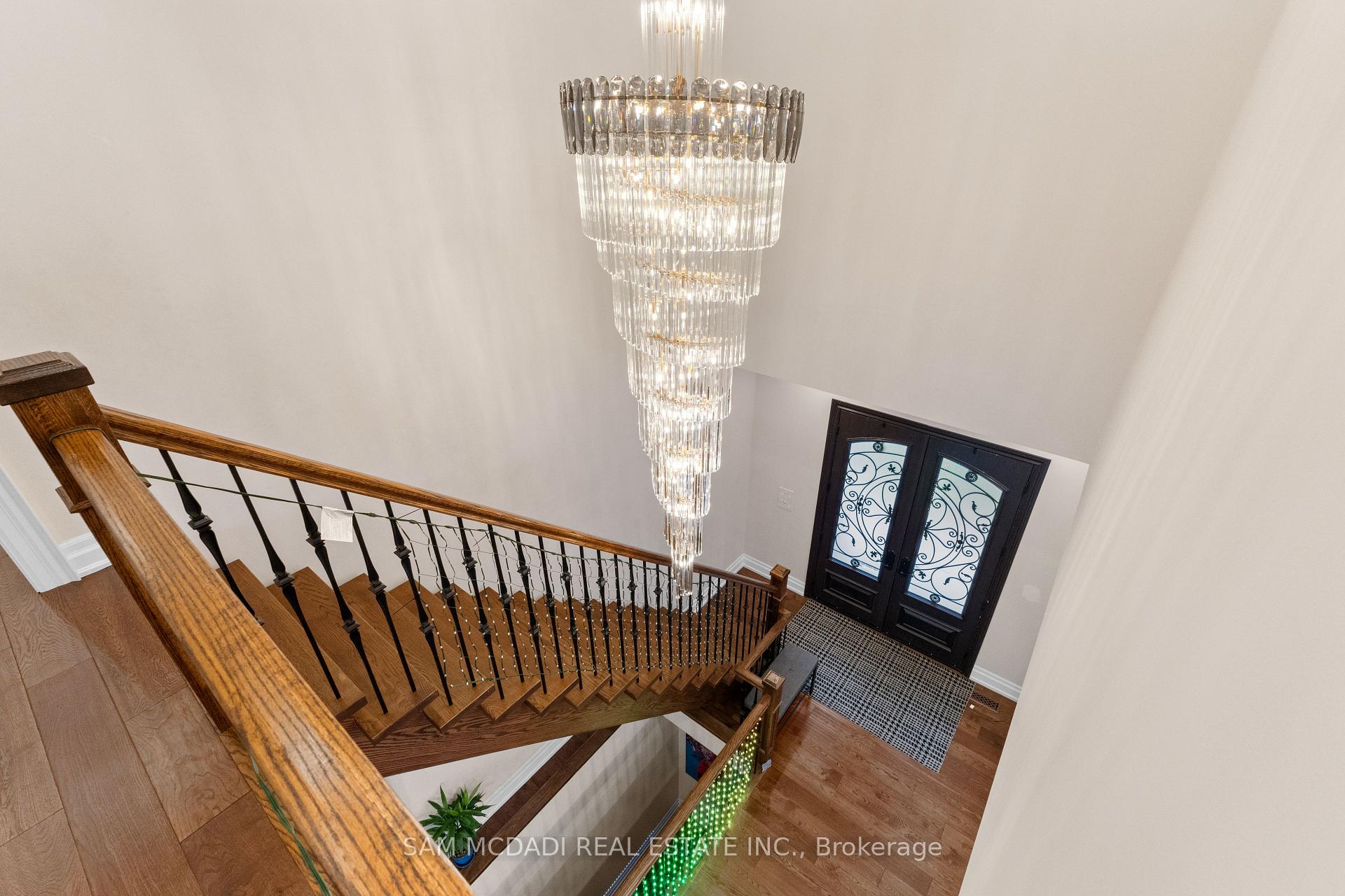 834 Edistel Crescent