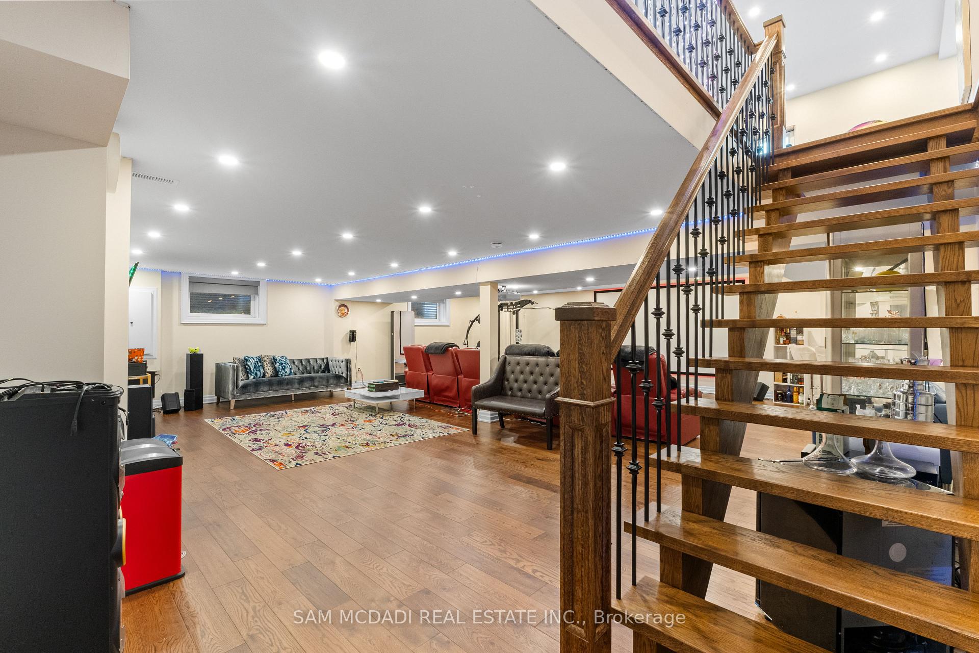 834 Edistel Crescent