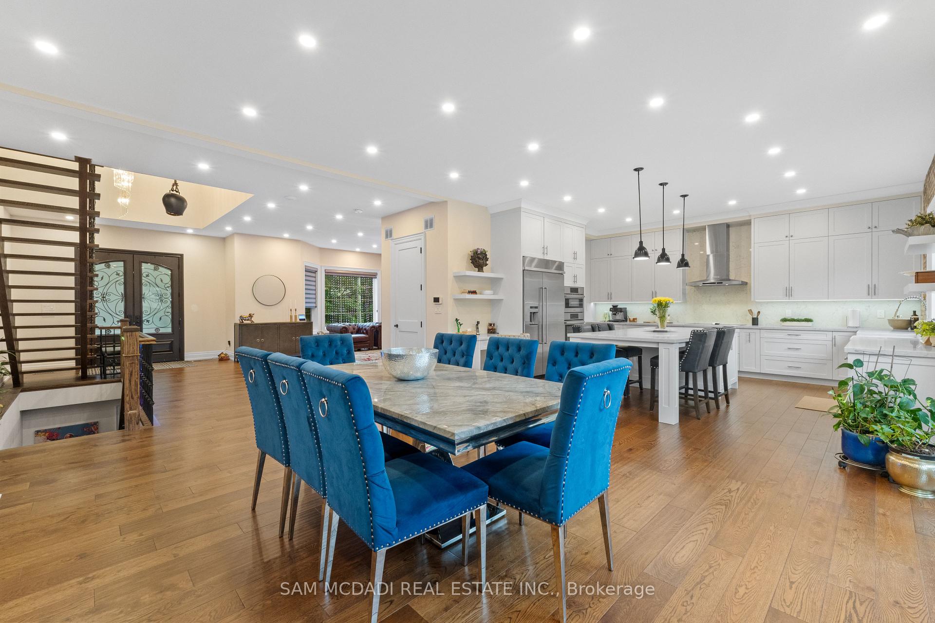 834 Edistel Crescent