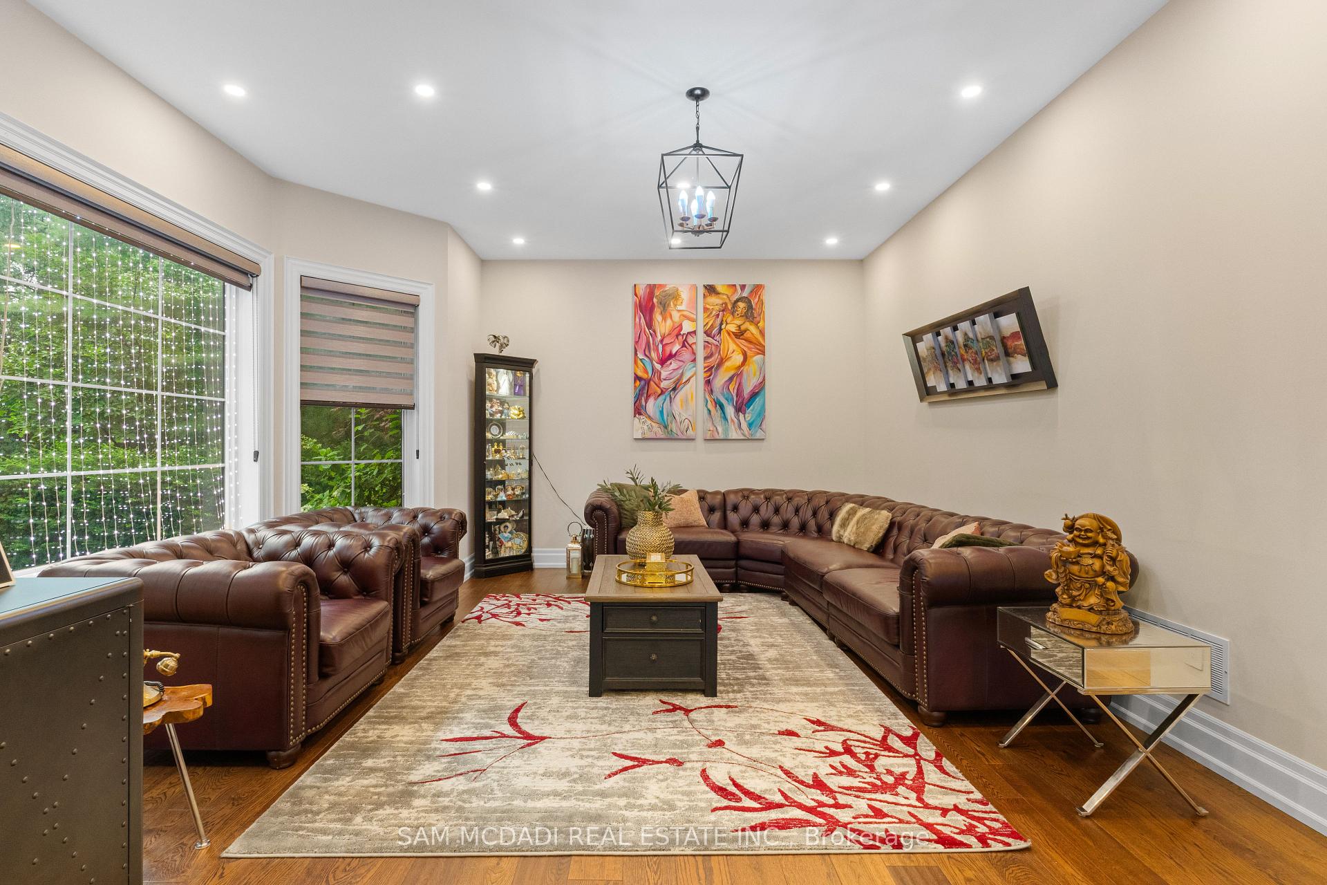 834 Edistel Crescent