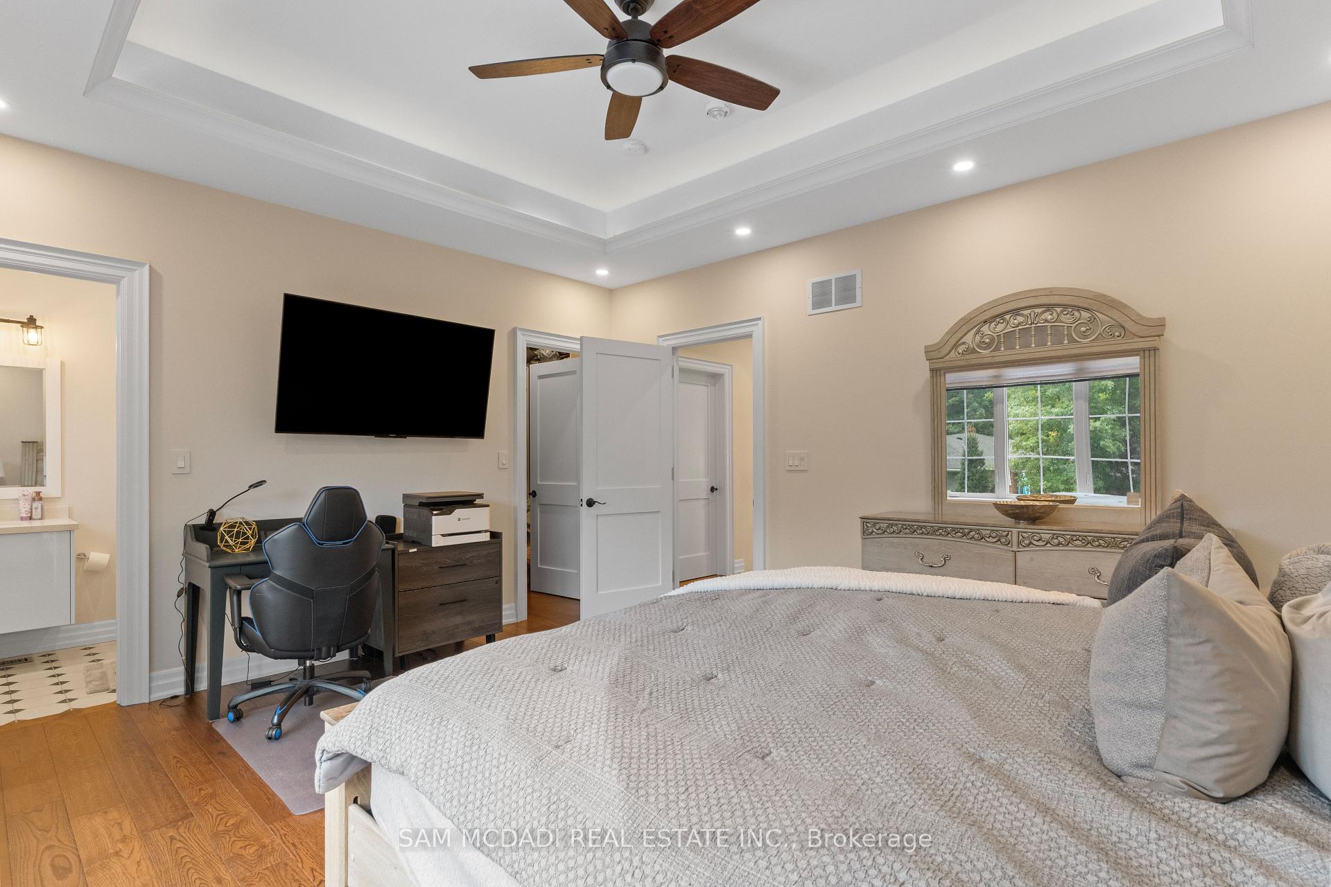 834 Edistel Crescent