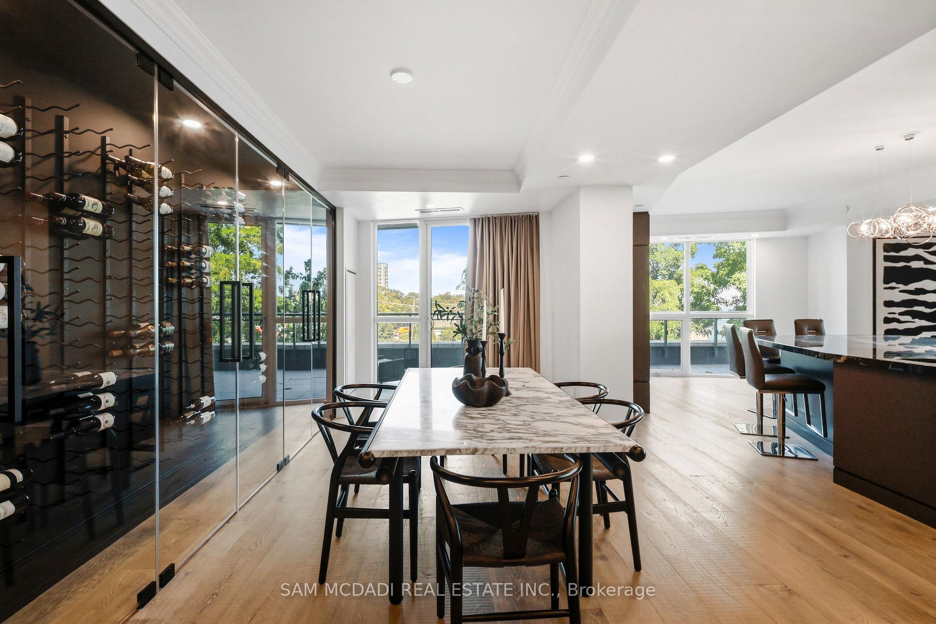 2060 Lakeshore Road 308