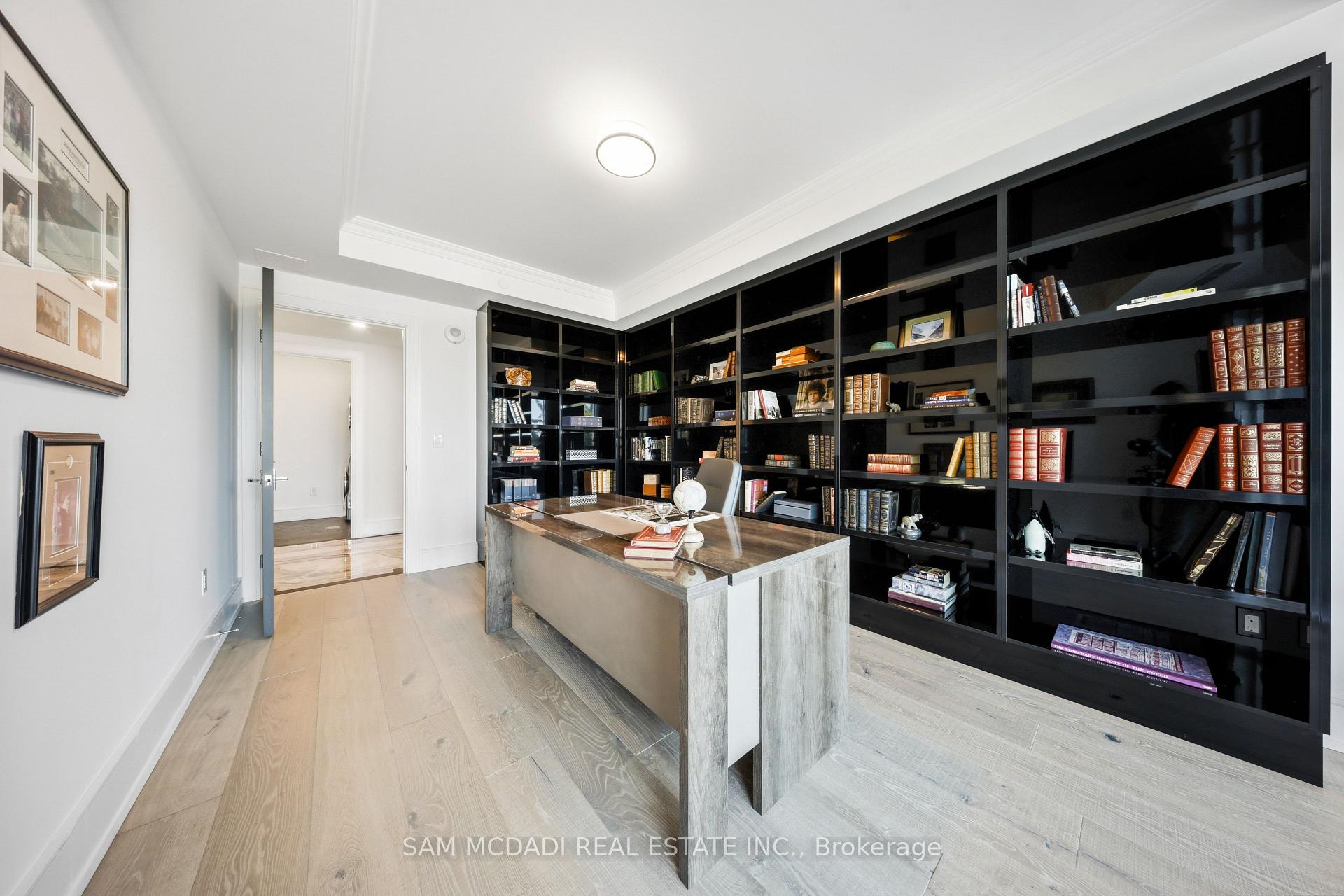 2060 Lakeshore Road 308
