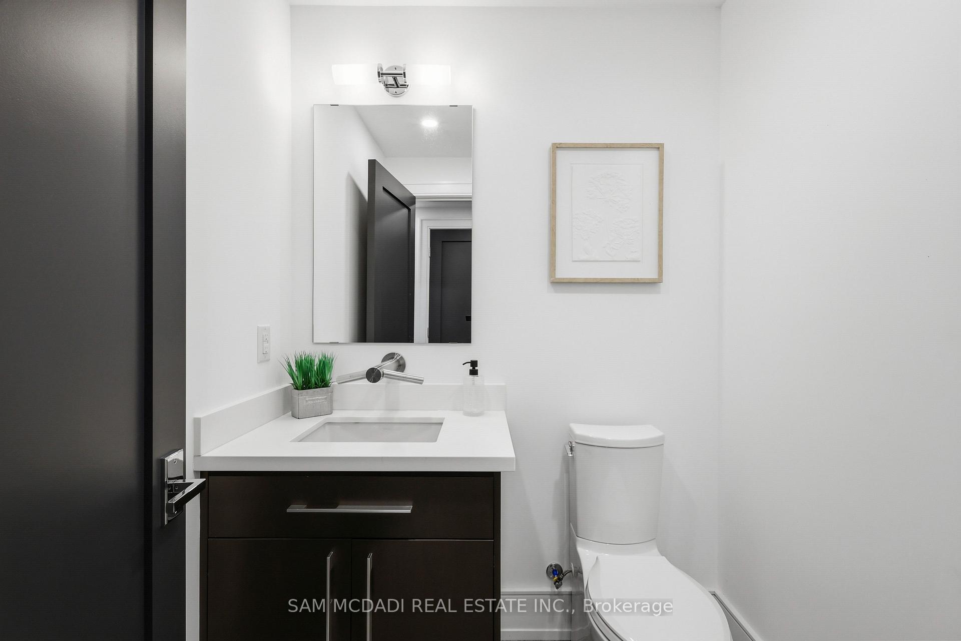 2060 Lakeshore Road 308