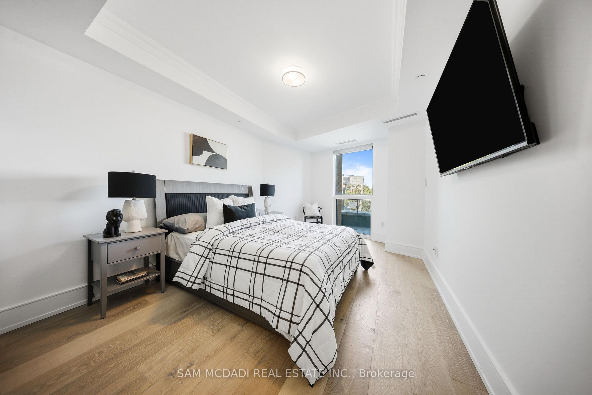 2060 Lakeshore Road 308