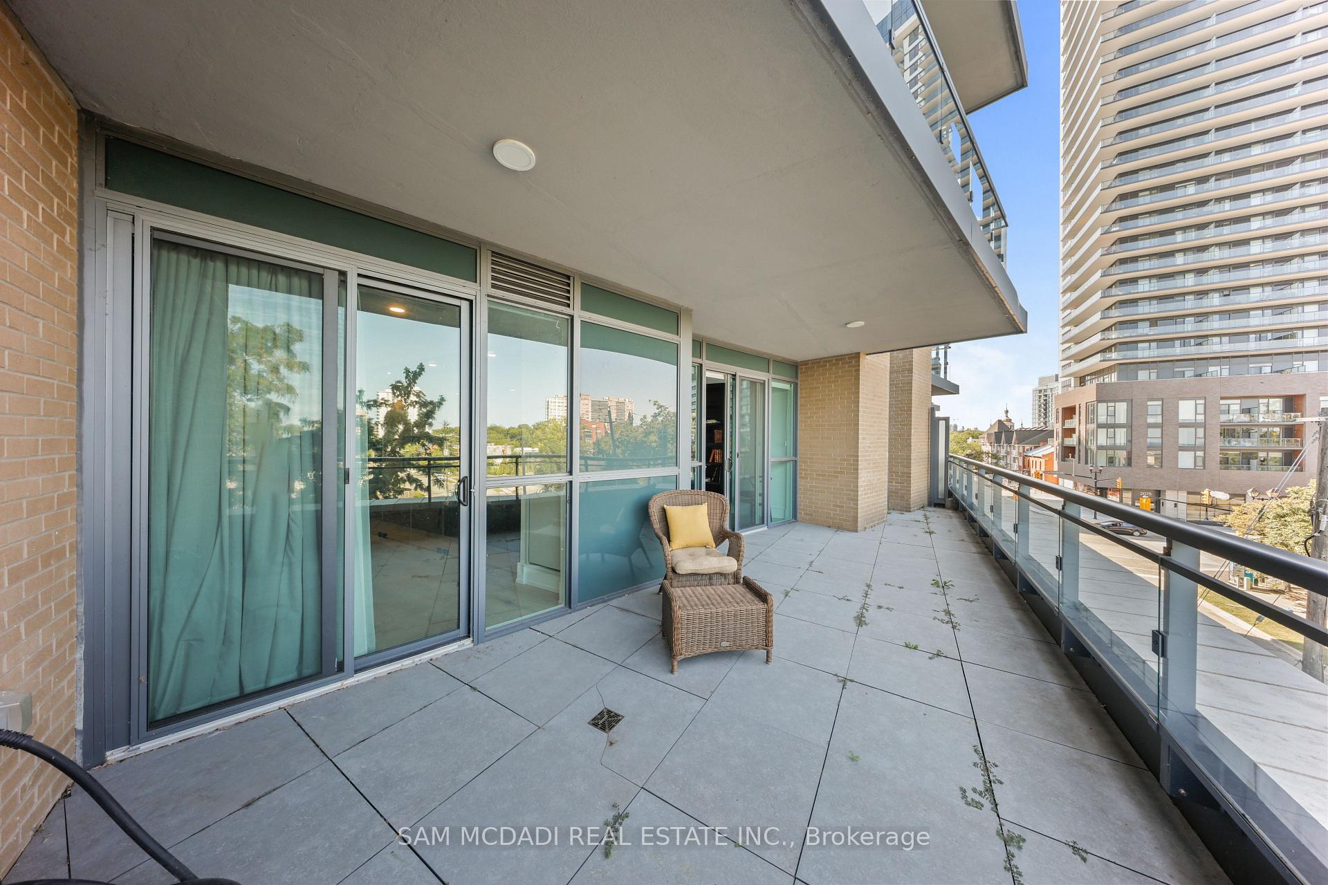 2060 Lakeshore Road 308