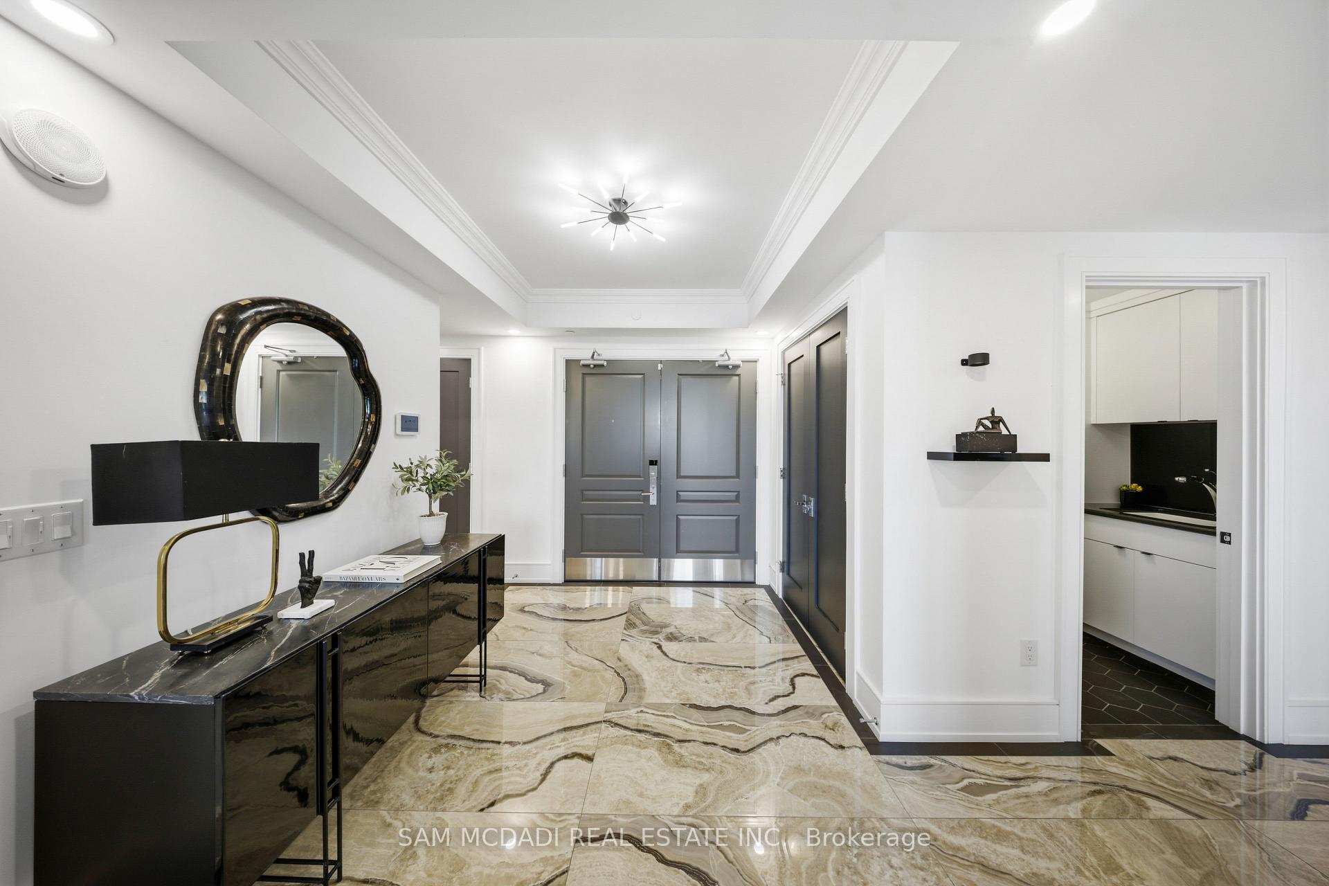 2060 Lakeshore Road 308