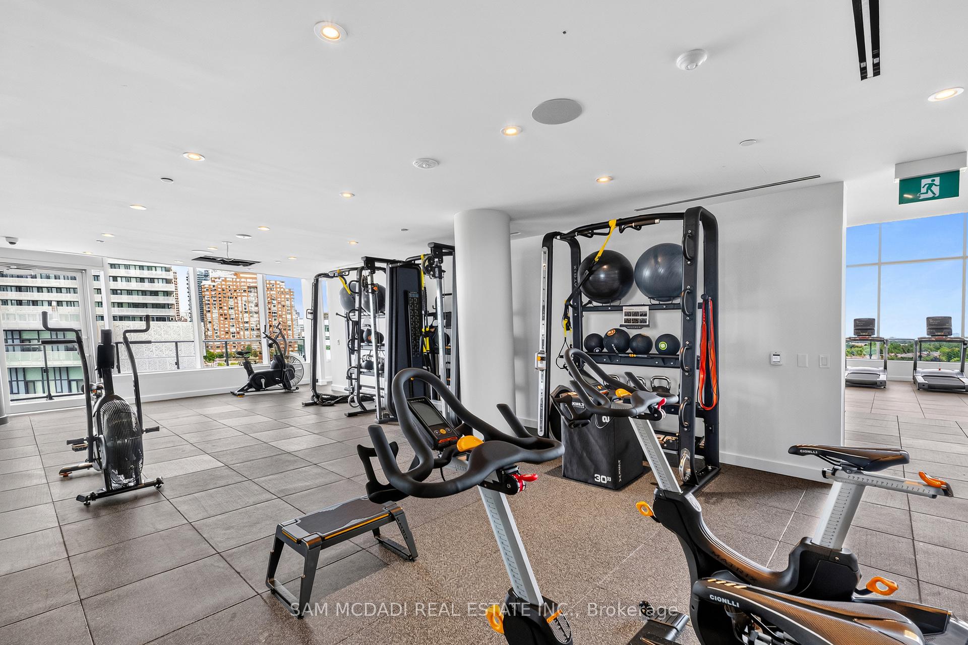 448 Burnhamthorpe Road 6606