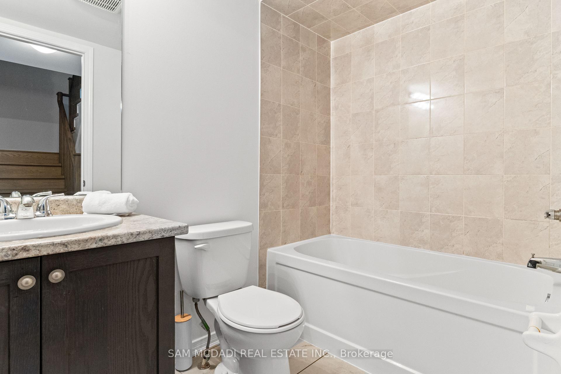 26 Applewood Lane 46, Toronto Unit: 46