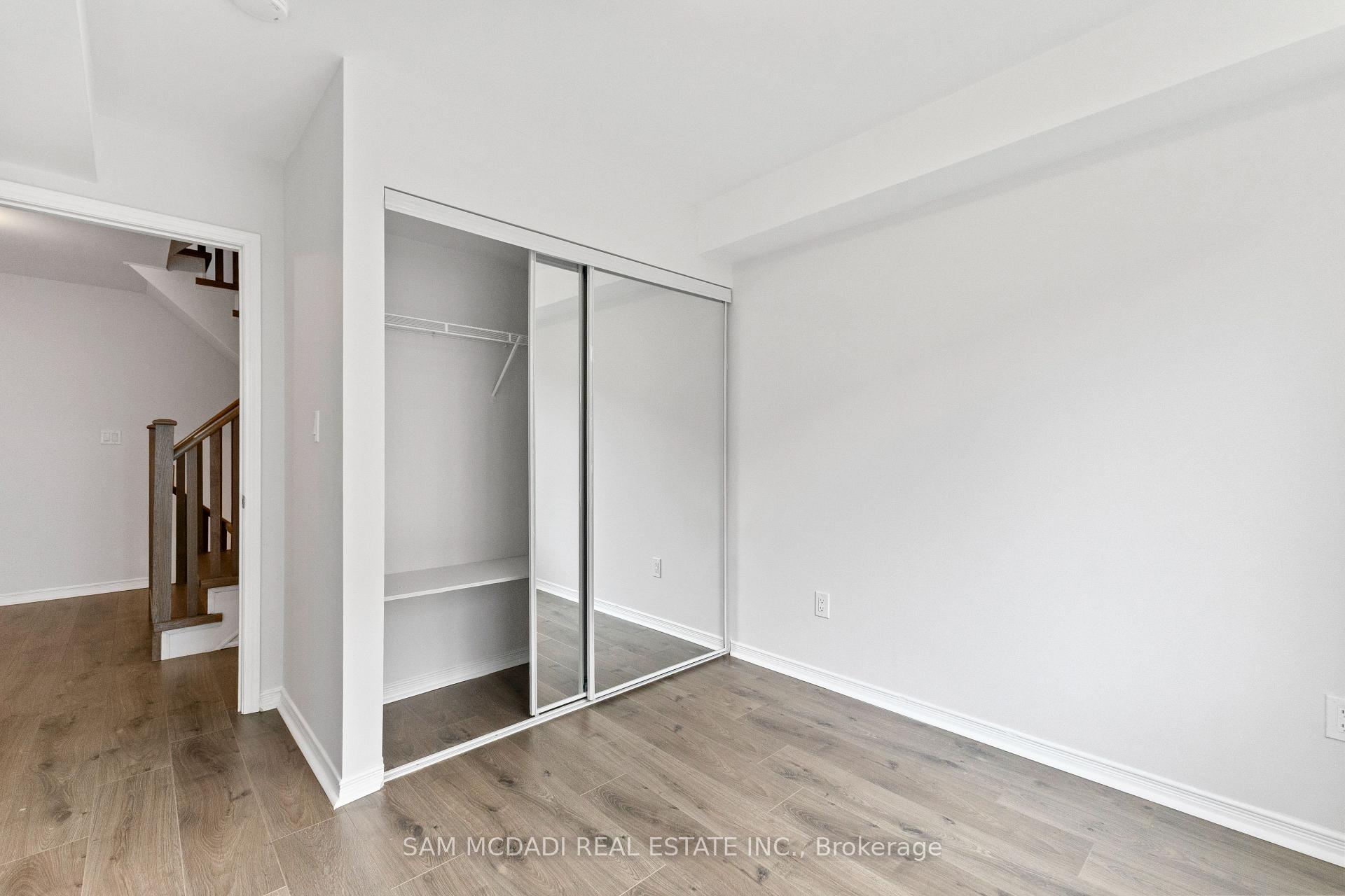 26 Applewood Lane 46, Toronto Unit: 46