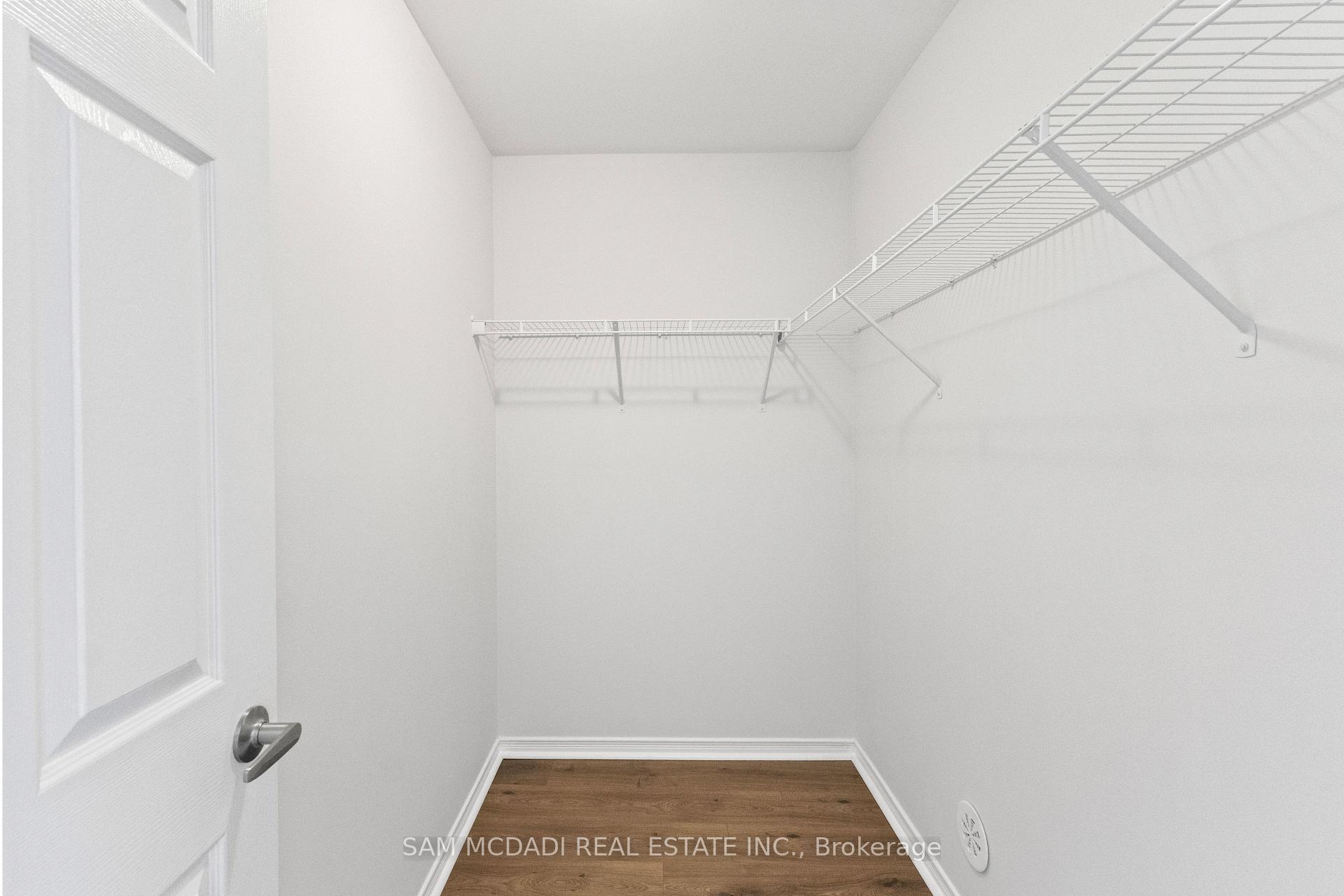 26 Applewood Lane 46, Toronto Unit: 46
