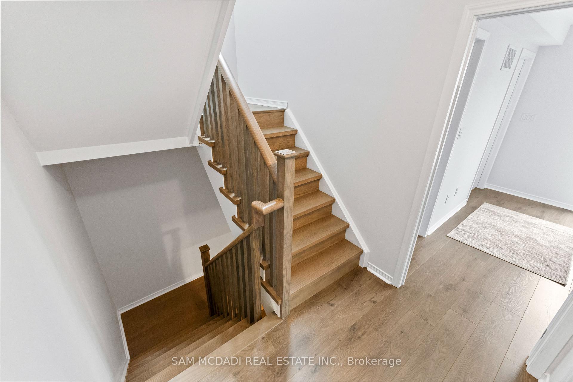 26 Applewood Lane 46, Toronto Unit: 46