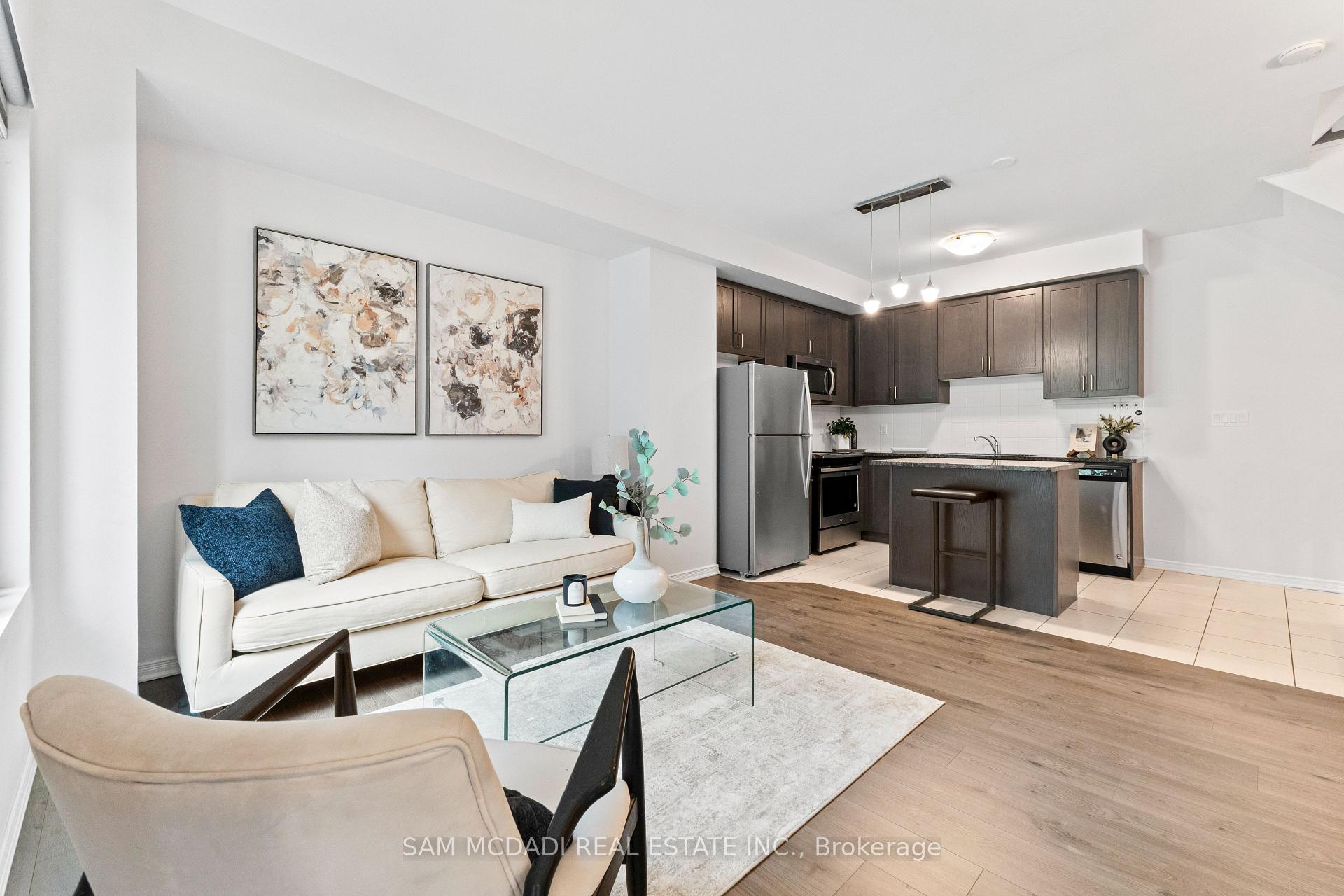 26 Applewood Lane 46, Toronto Unit: 46