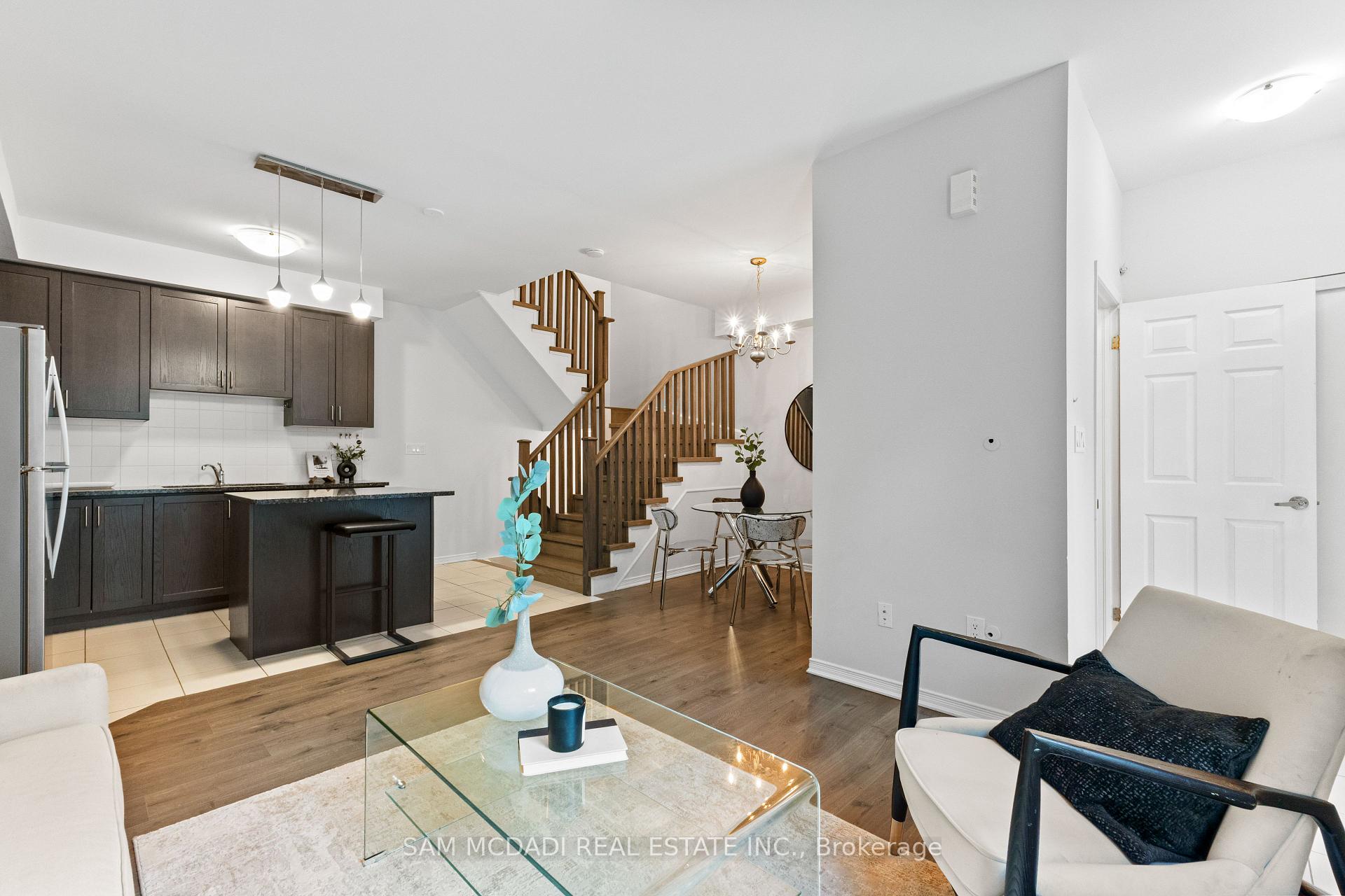 26 Applewood Lane 46, Toronto Unit: 46