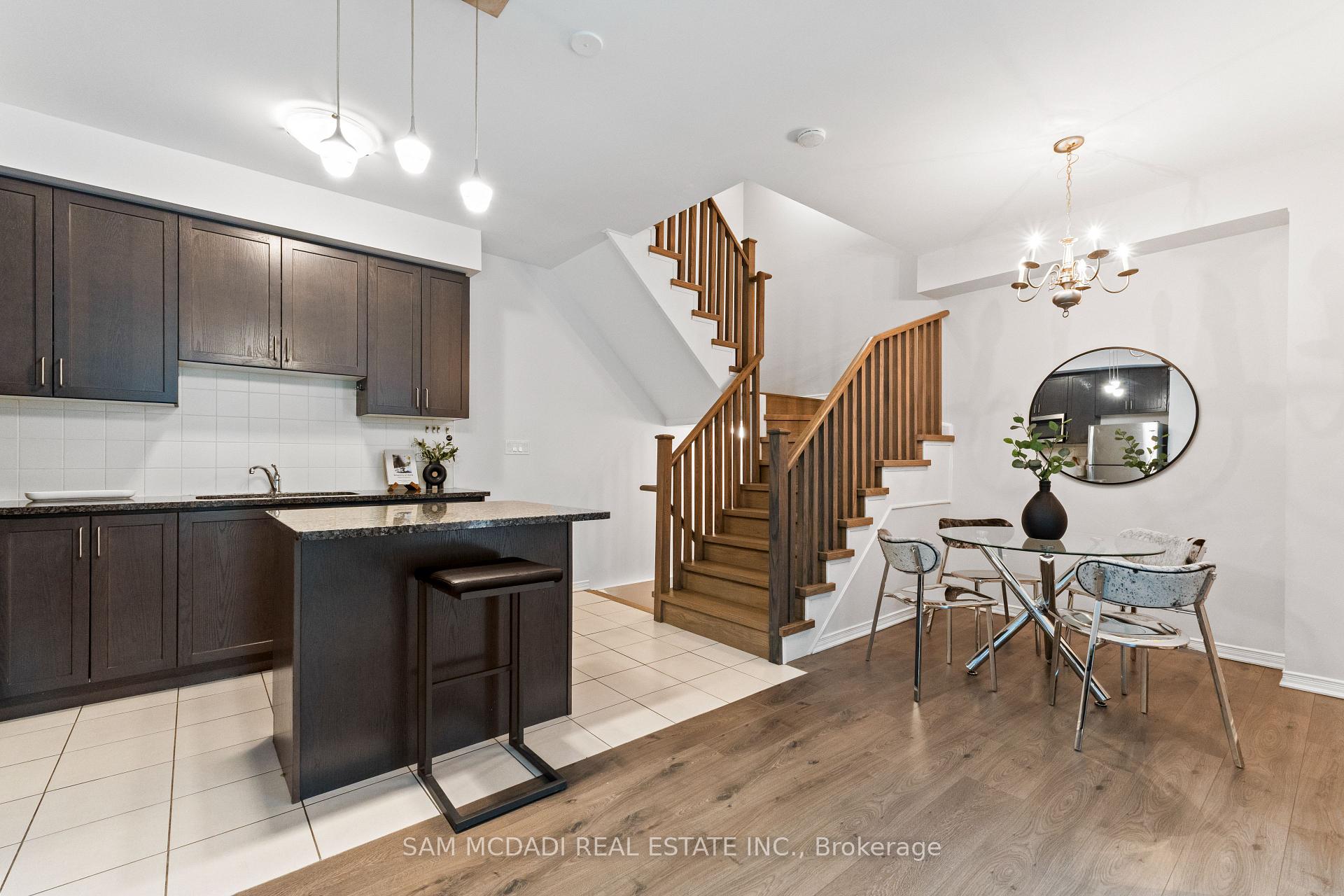 26 Applewood Lane 46, Toronto Unit: 46
