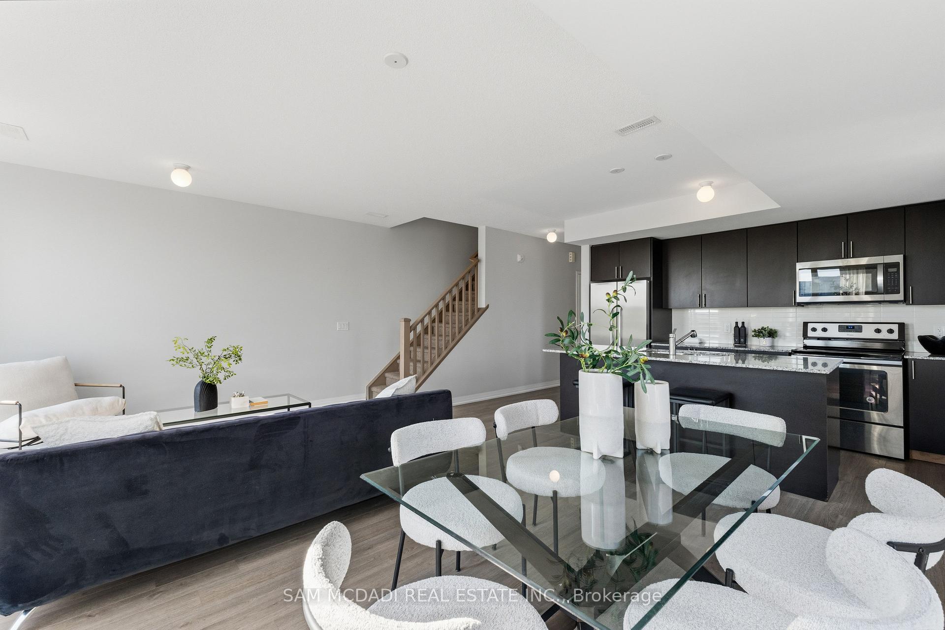 1208 Main Street E 201