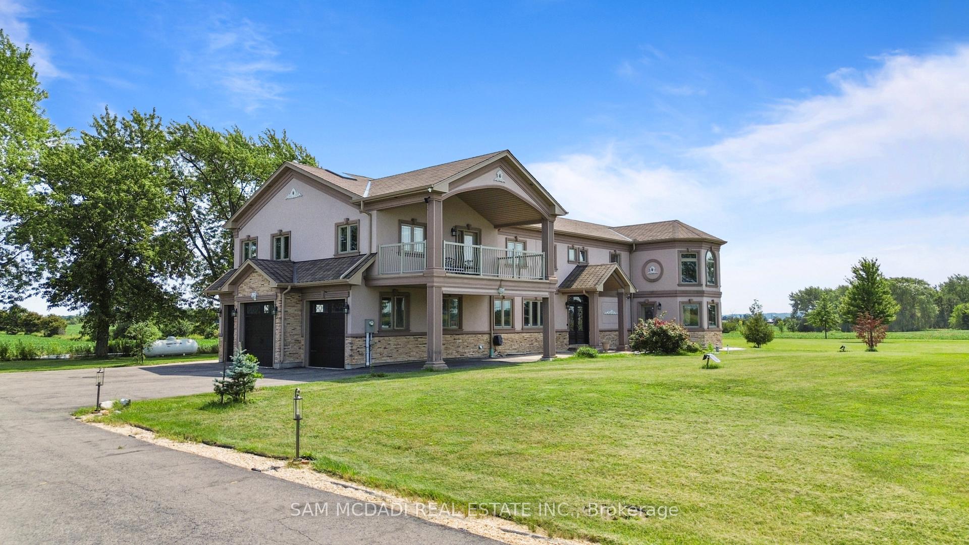 3136 Lower Base Line W