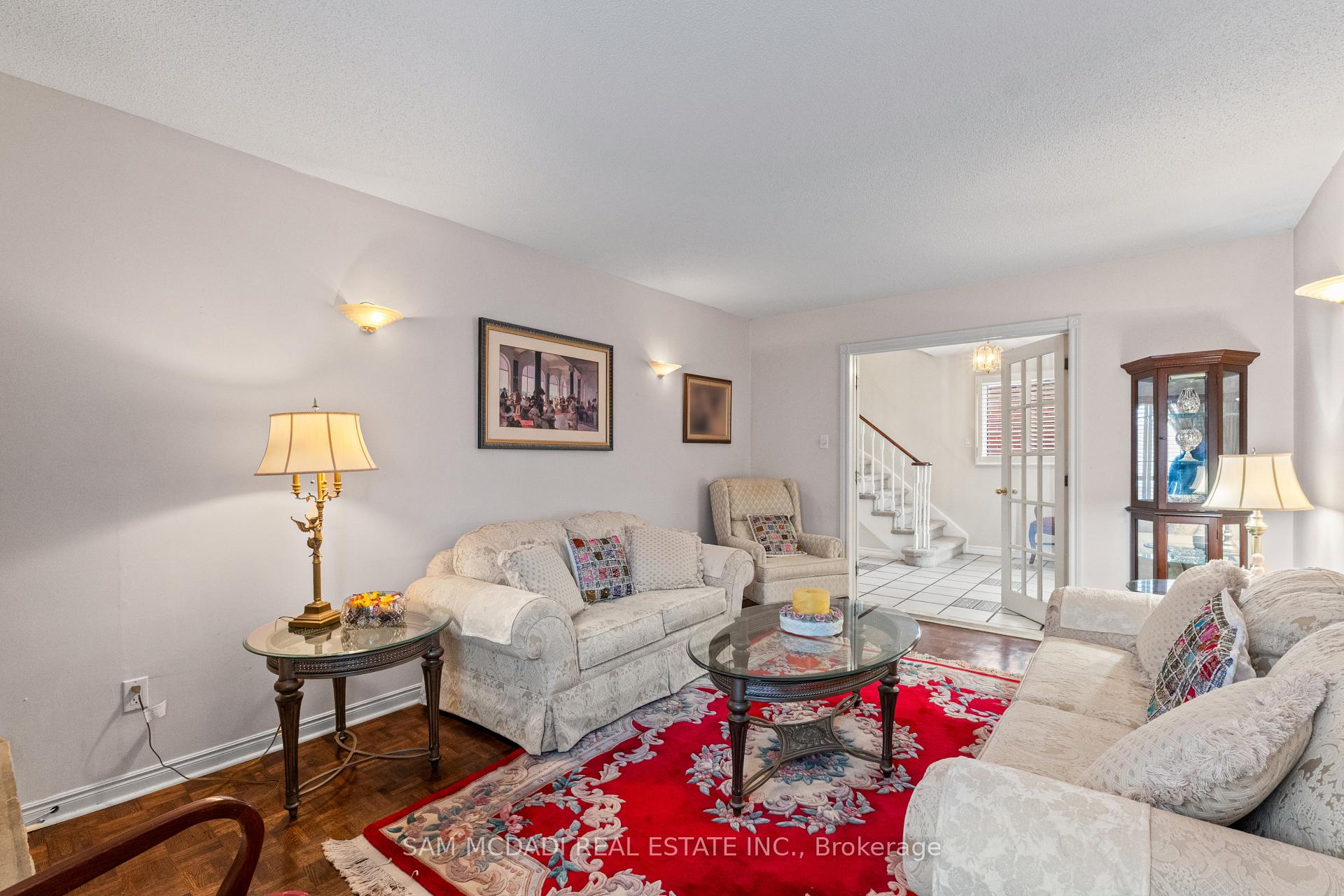 1004 Queensbridge Drive