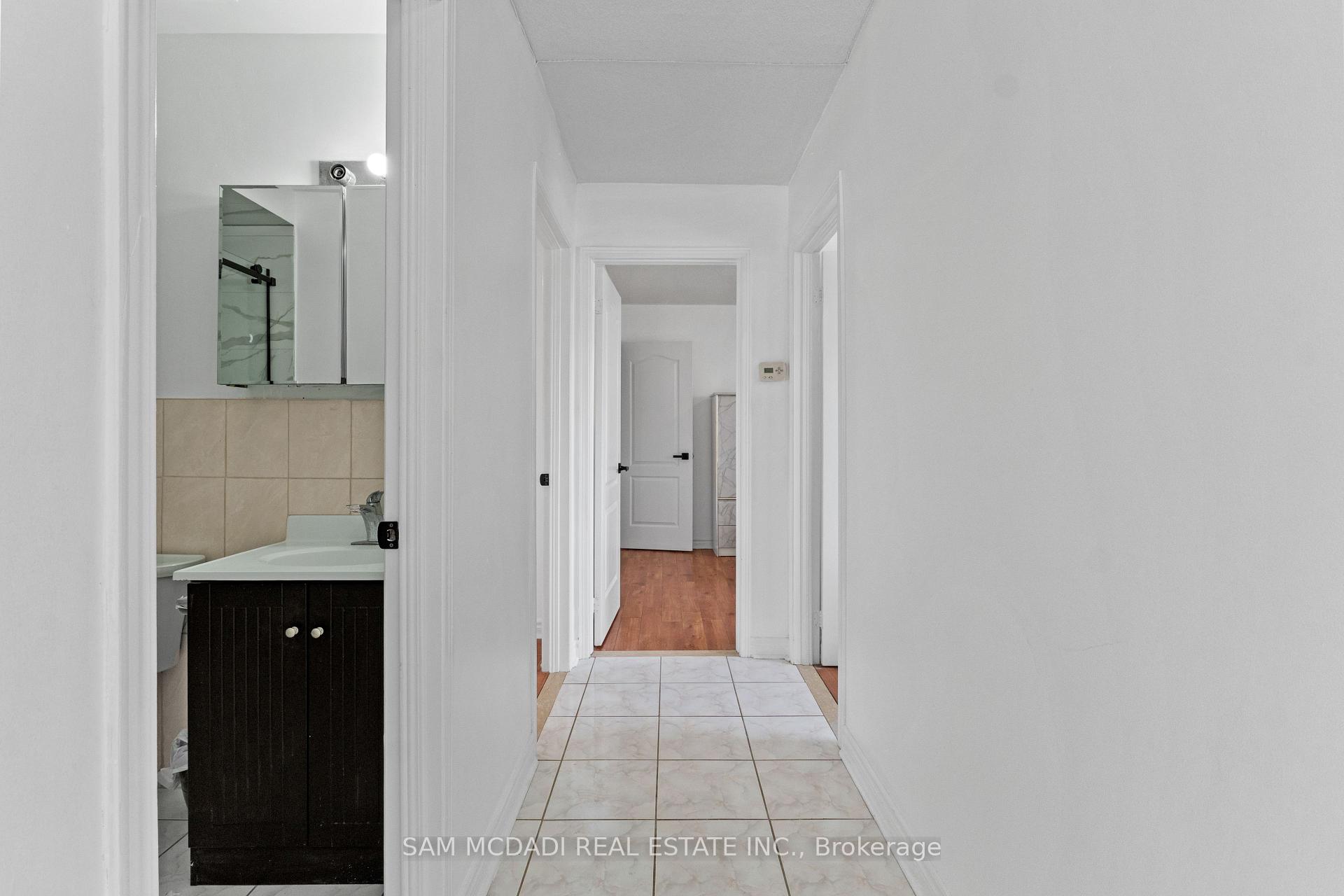 2922 Islington Avenue 3, Toronto Unit: 3