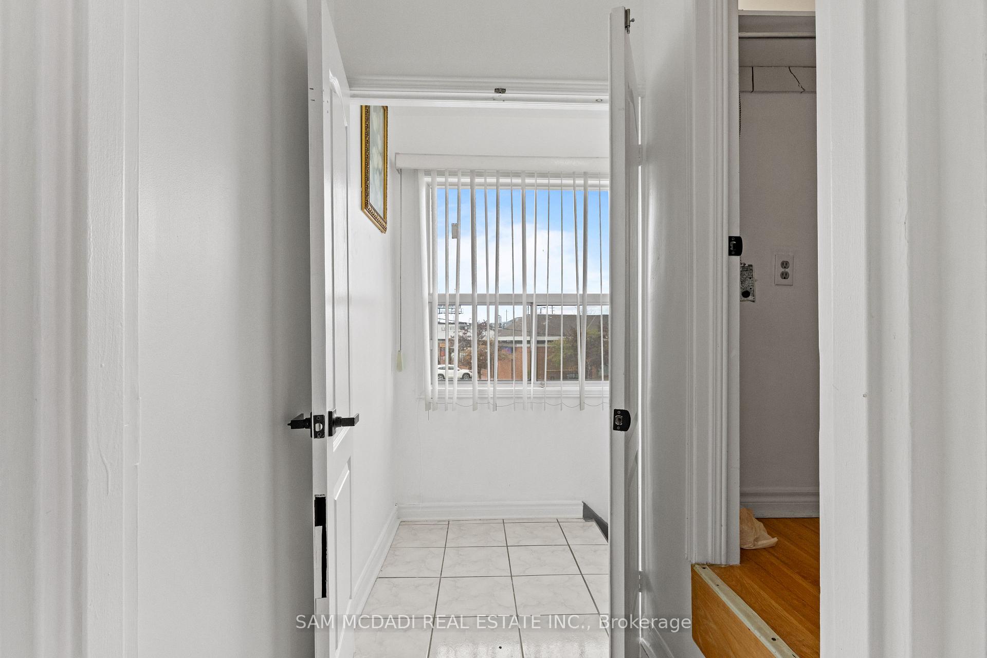 2922 Islington Avenue 3, Toronto Unit: 3