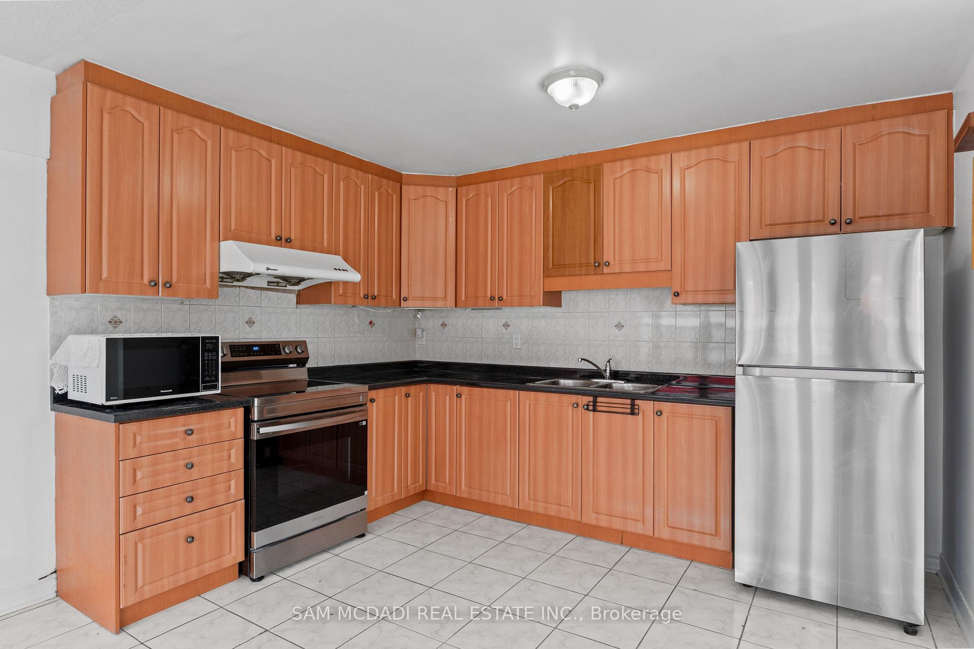 2922 Islington Avenue 3, Toronto Unit: 3