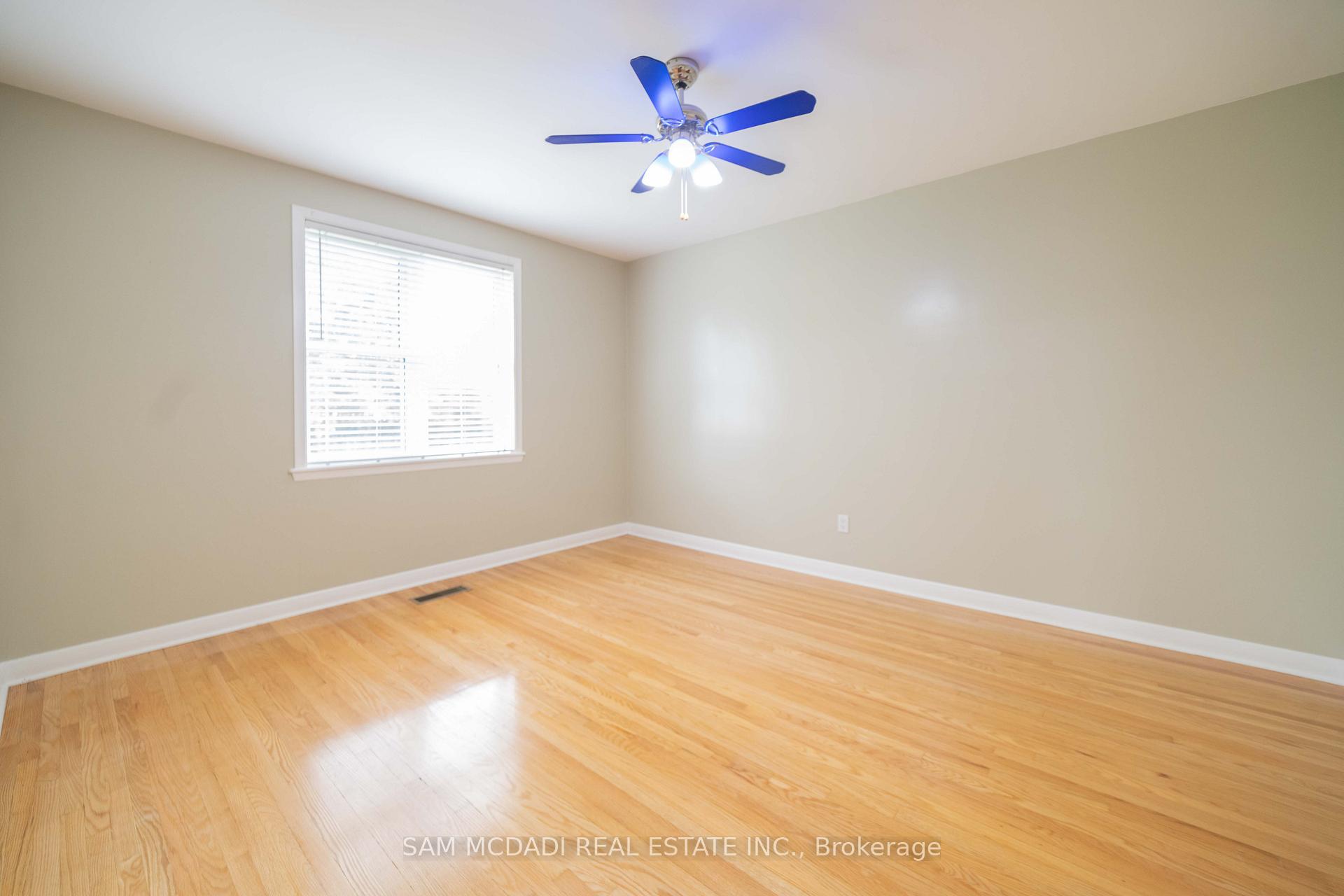 544 Sandmere Place Upper