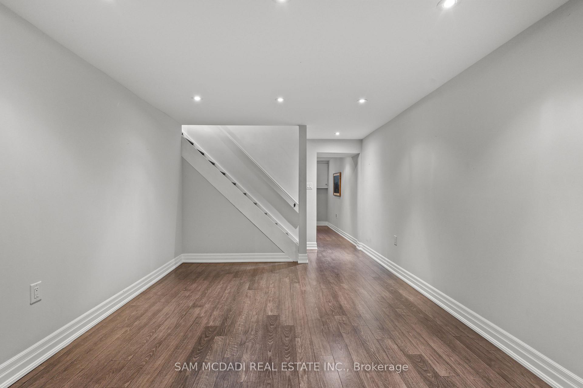1449 Truscott Drive