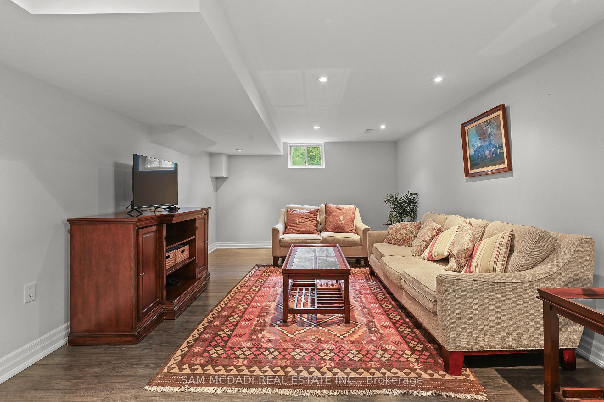 1449 Truscott Drive