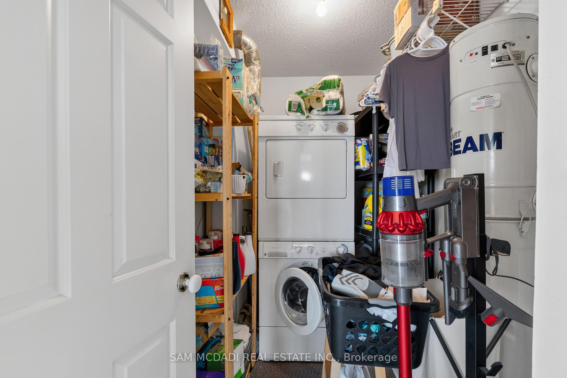 55 Kingsbridge Garden Circle 2305