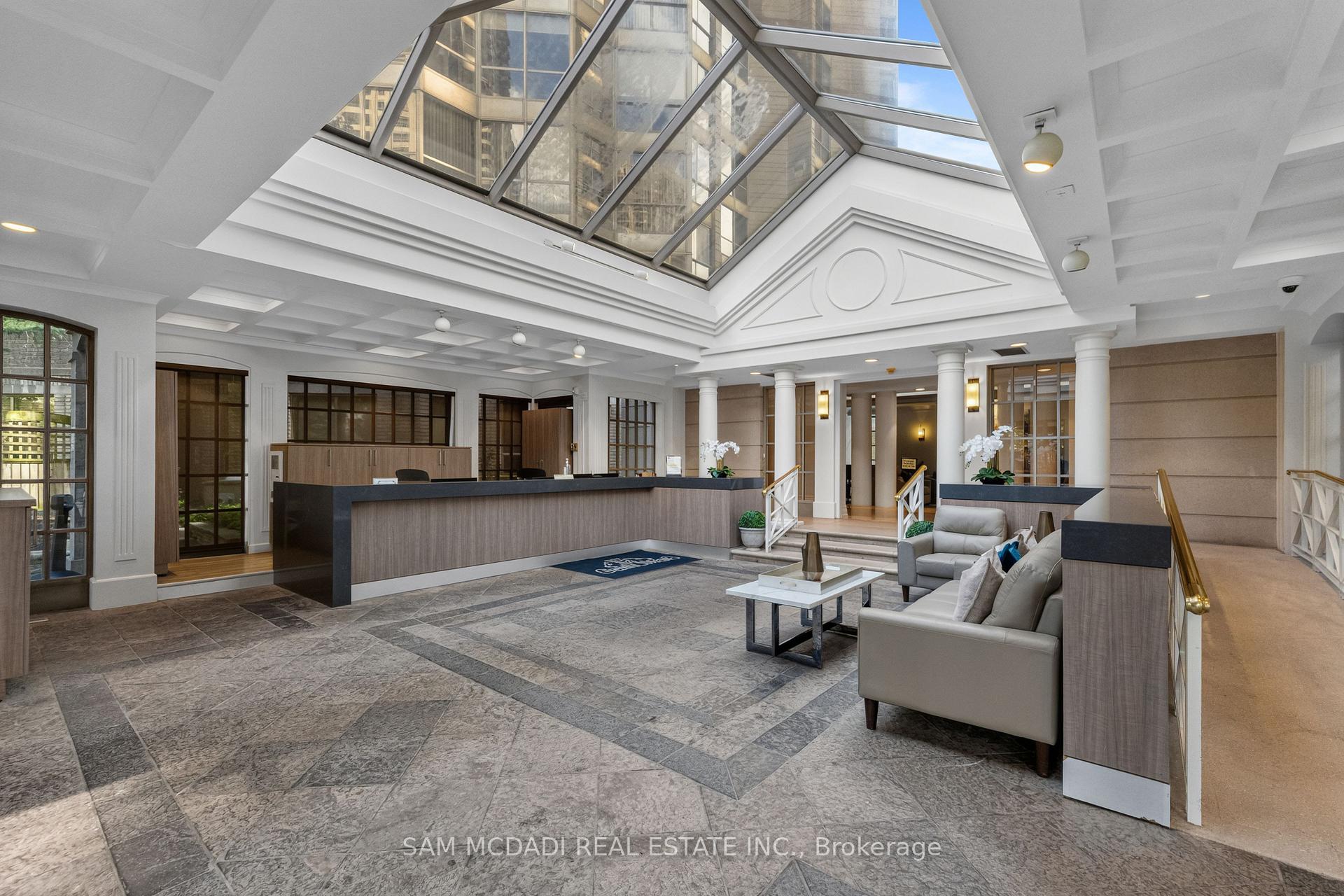 55 Kingsbridge Garden Circle 2305
