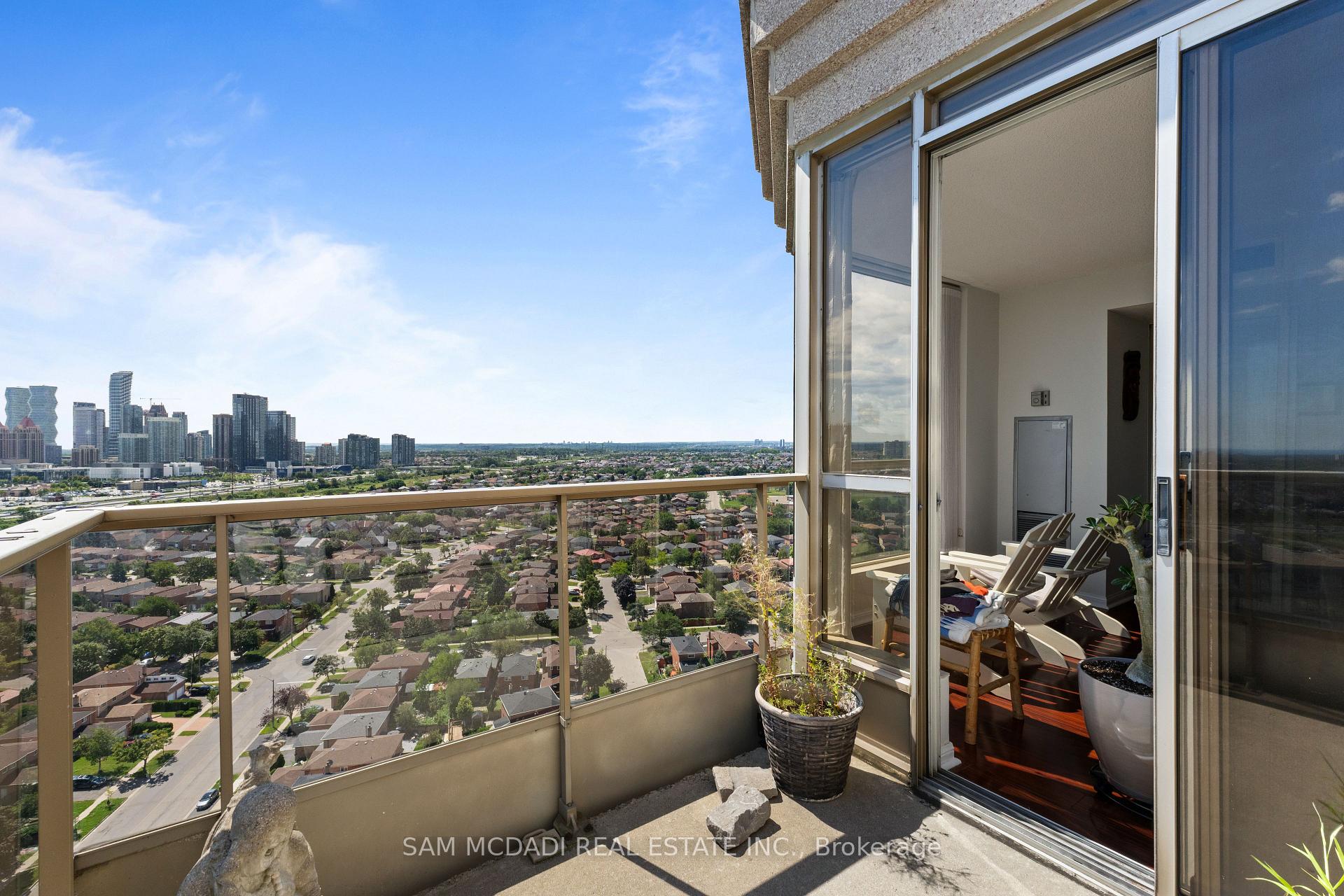 55 Kingsbridge Garden Circle 2305