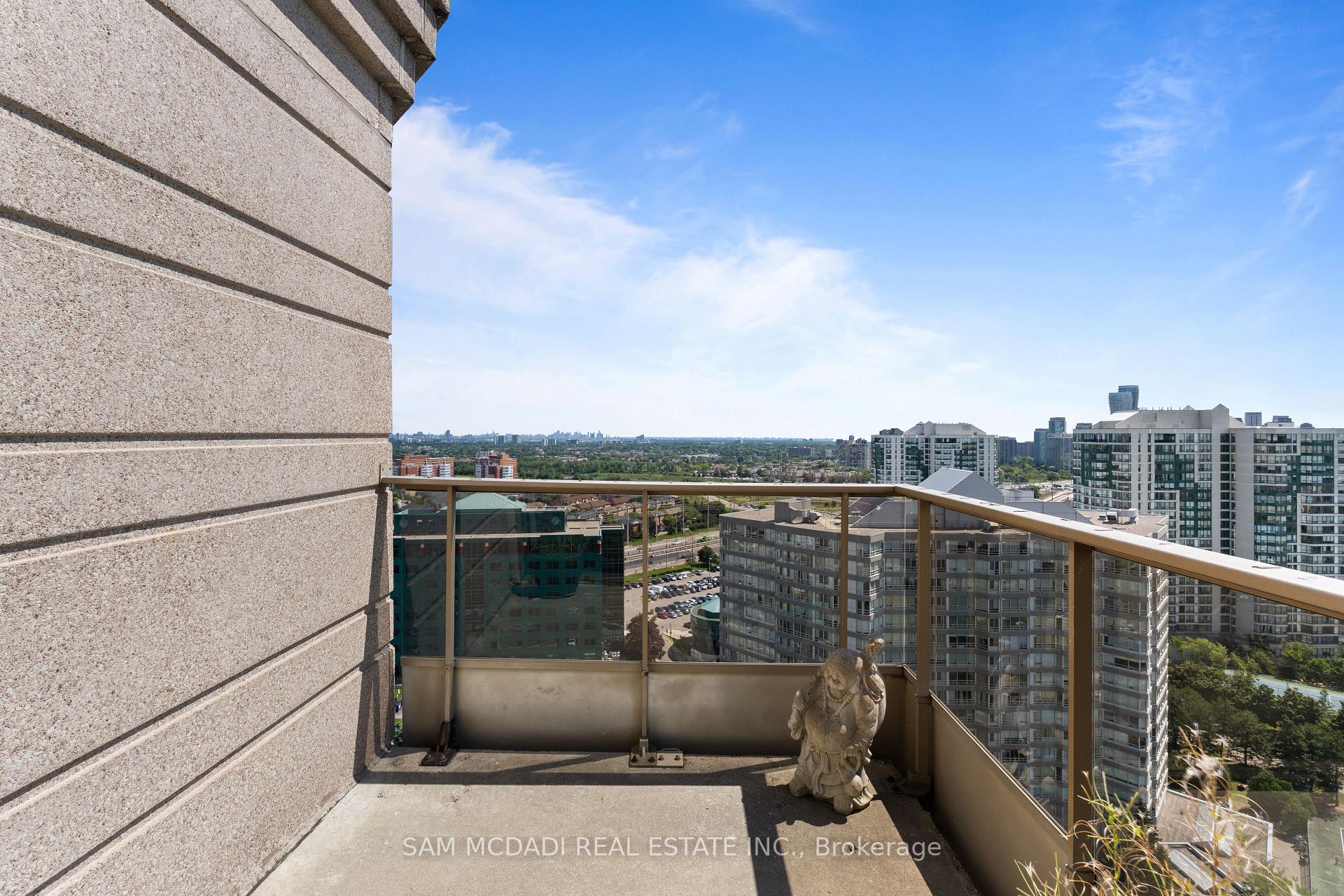 55 Kingsbridge Garden Circle 2305