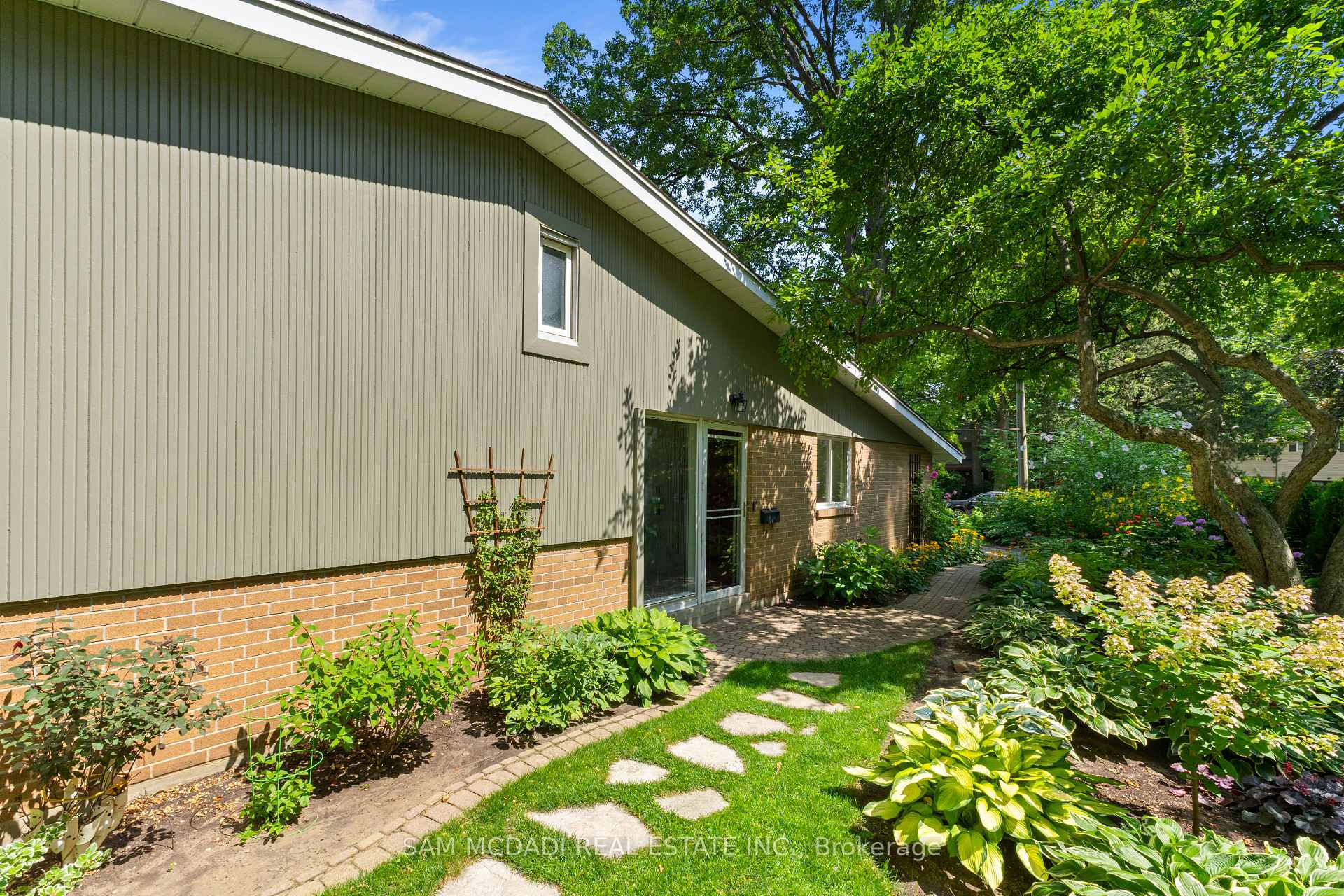 1911 Delaney Drive