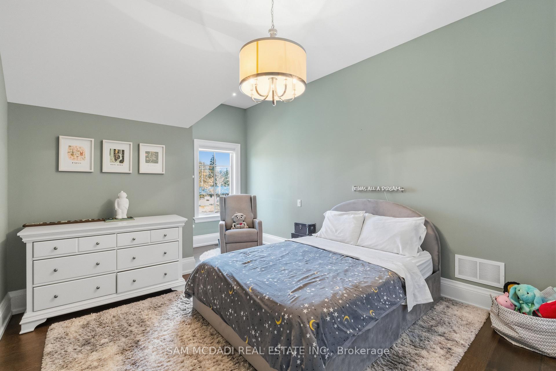 36 Veronica Drive