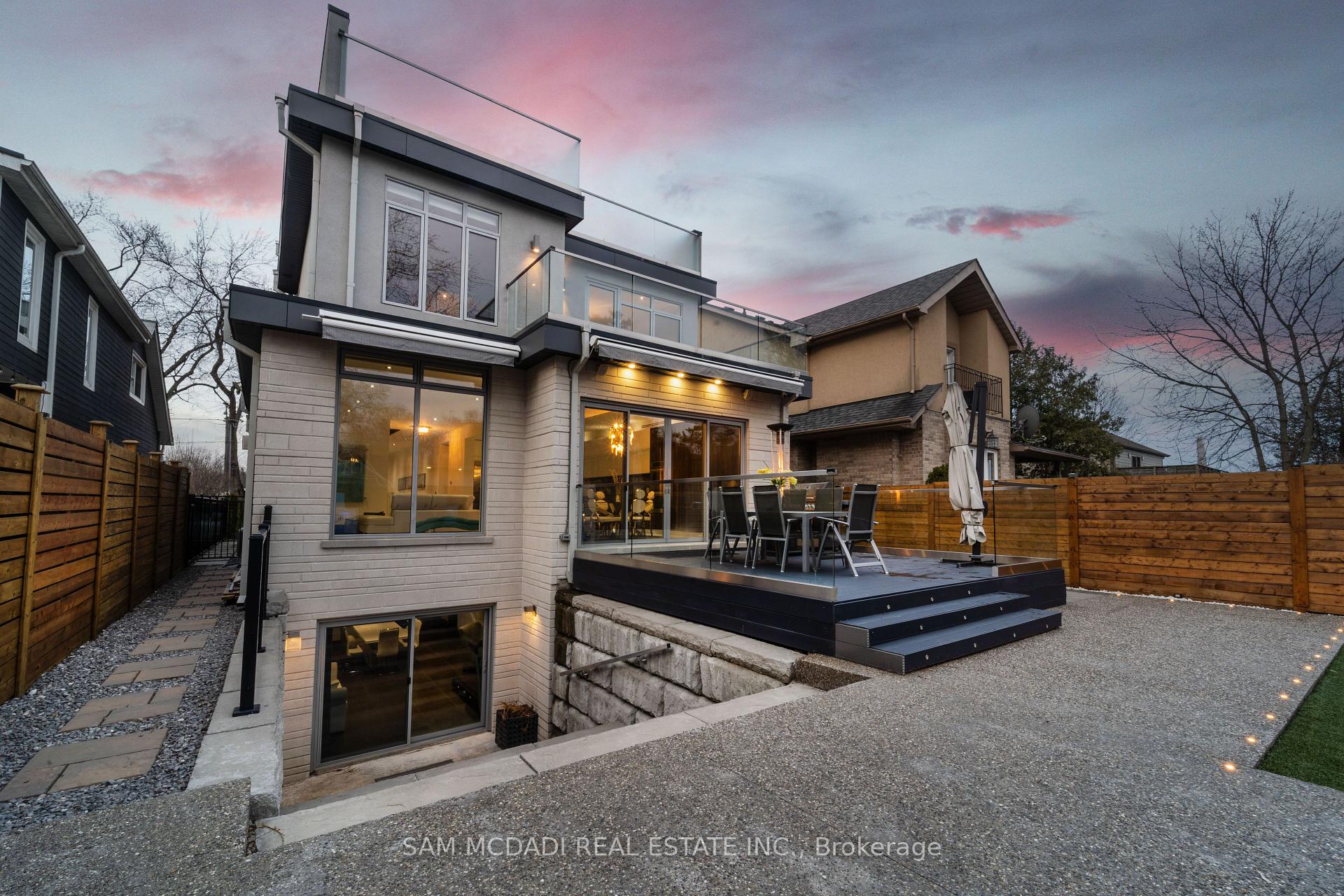 852 Goodwin Road