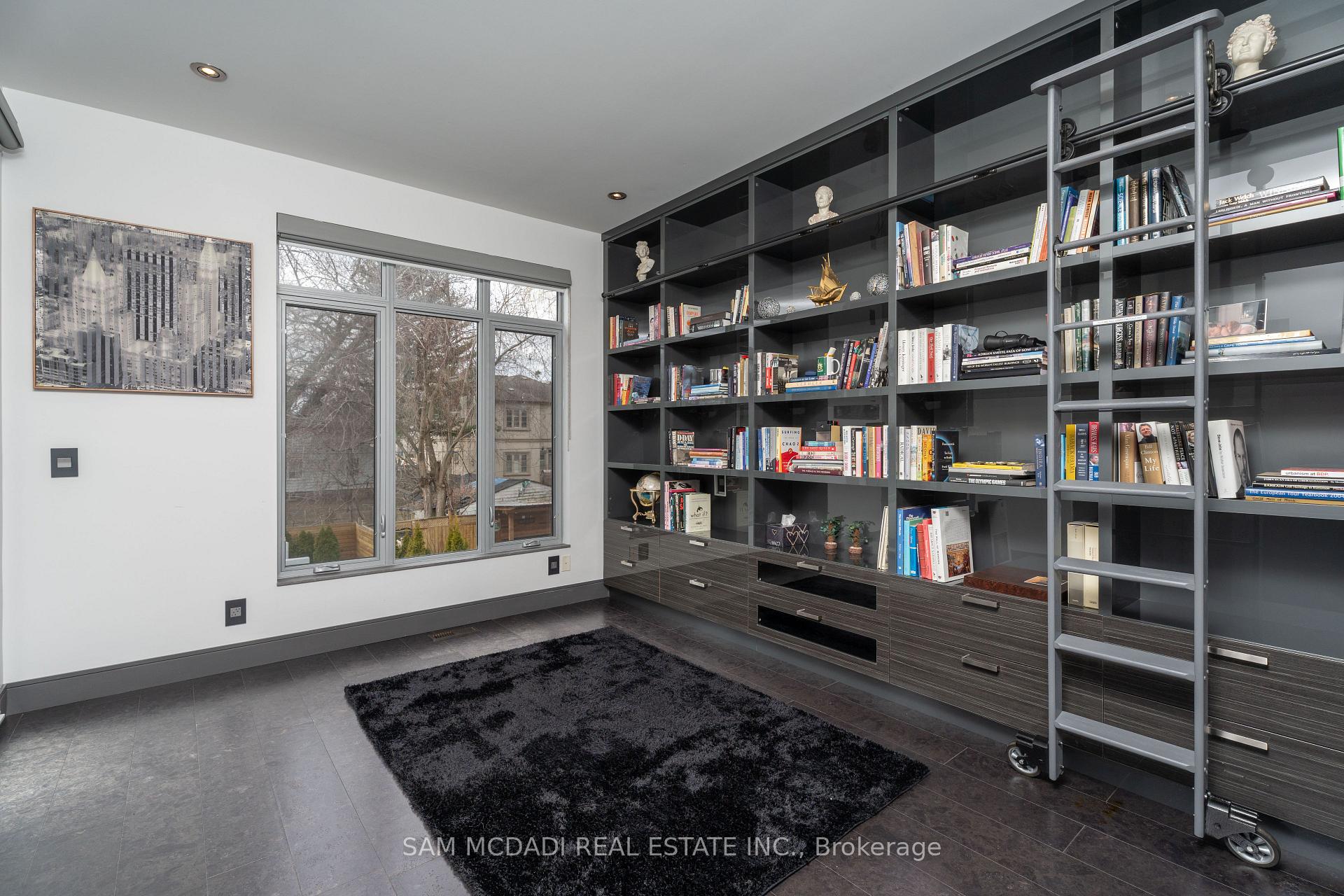 852 Goodwin Road