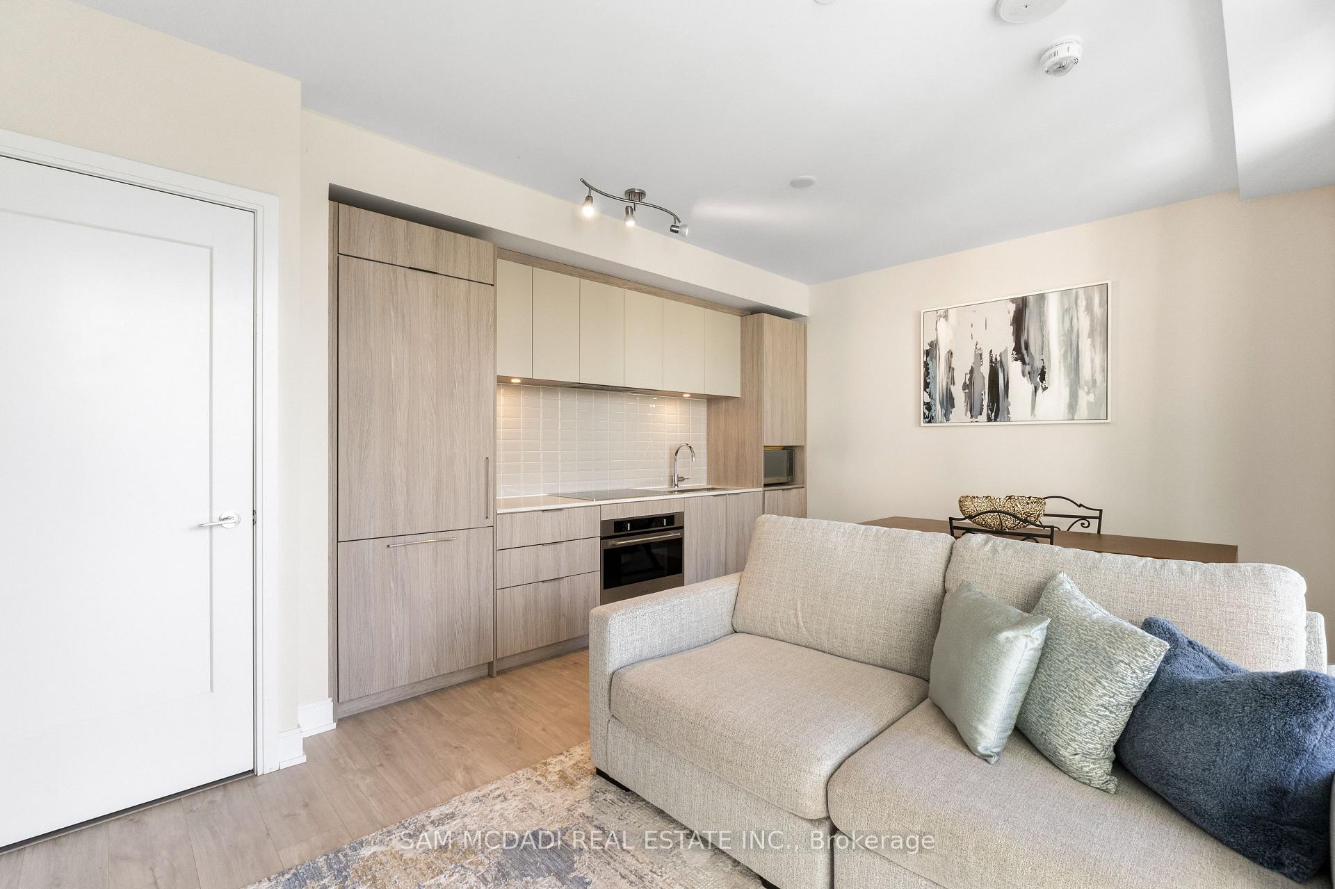 70 Annie Craig Drive 414, Toronto Unit: 414
